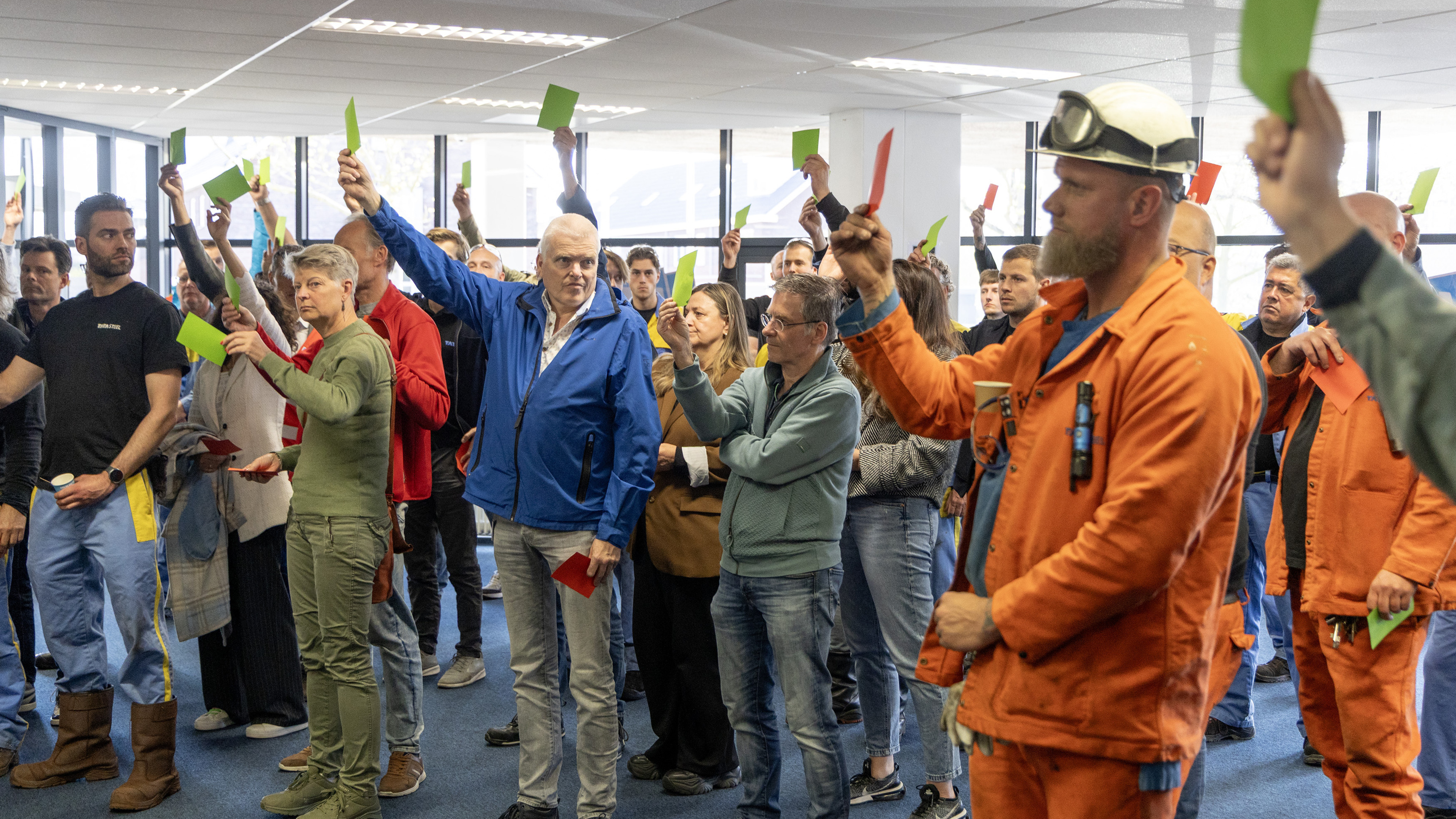 FNV Tata votes on new collective labor agreement: 'Green with a red border around it'