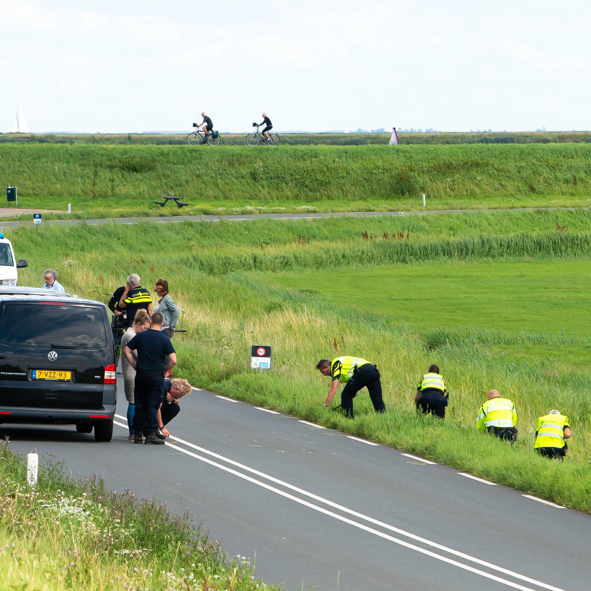 Politie doet opnieuw onderzoek in berm na overlijden 14-jarige Tamar ...