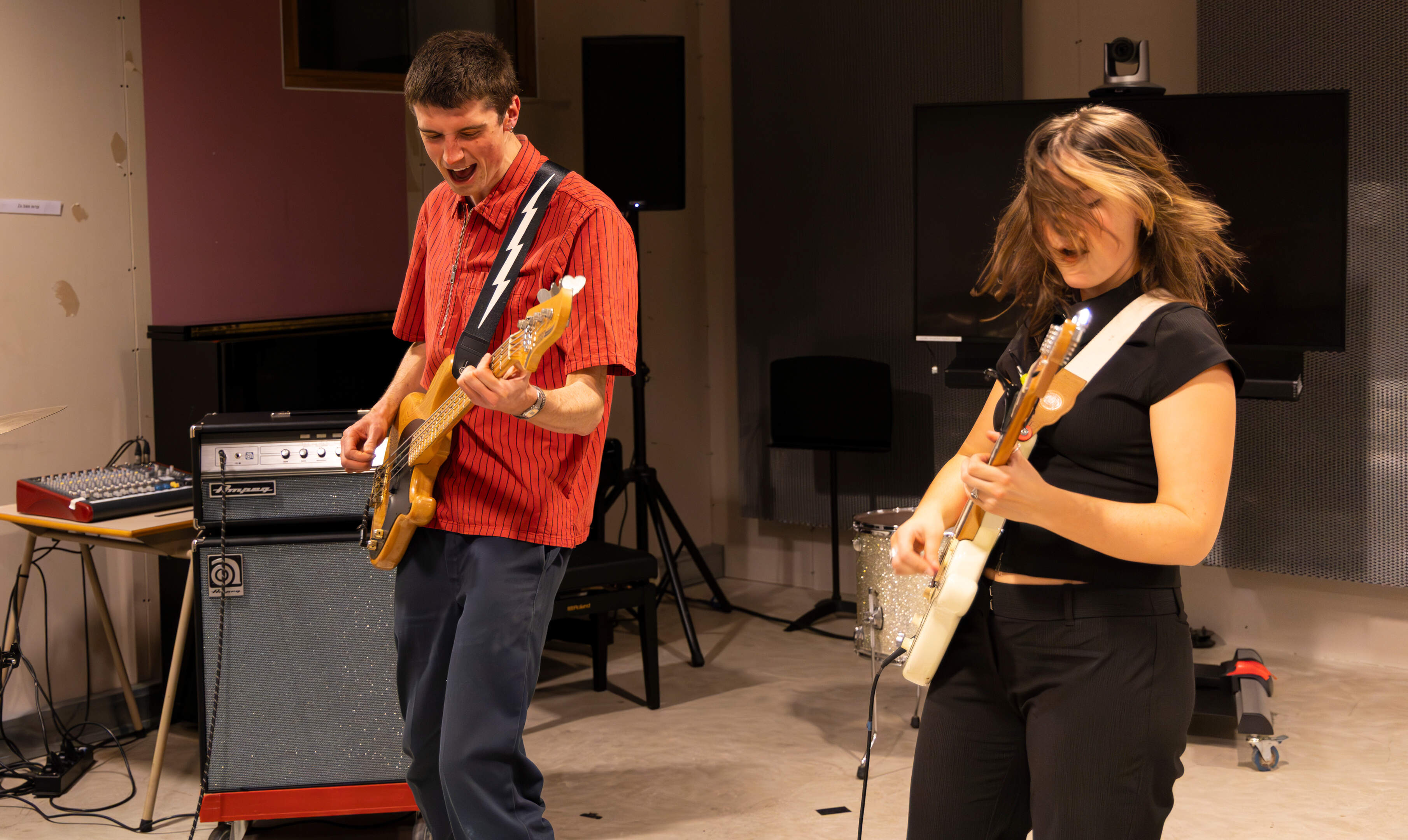 Wietske and Ben form a band, but also work in construction and journalism: 'Musicians should take a stand against low rates'