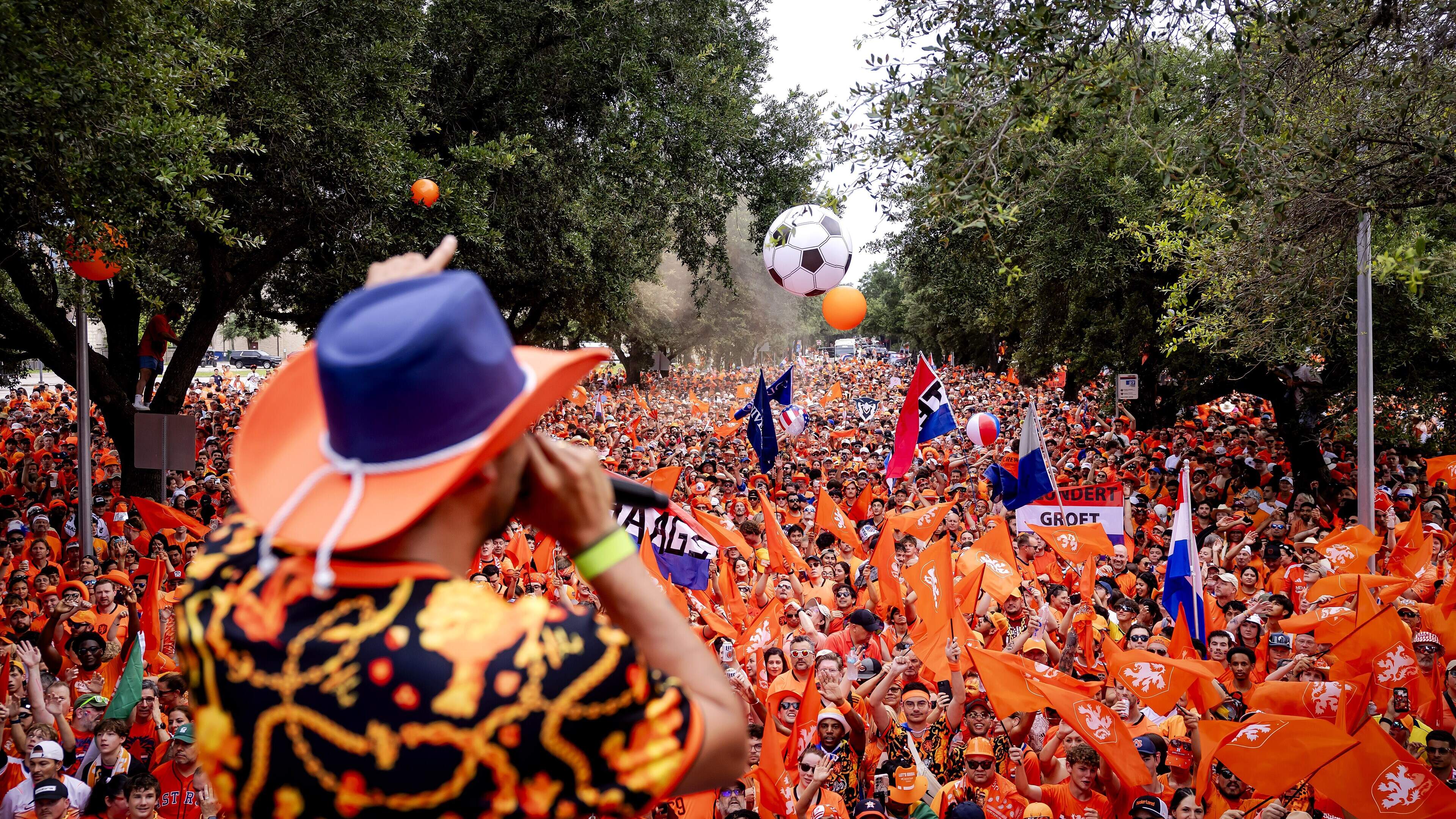 Many Dutch fans out early for celebration in Houston