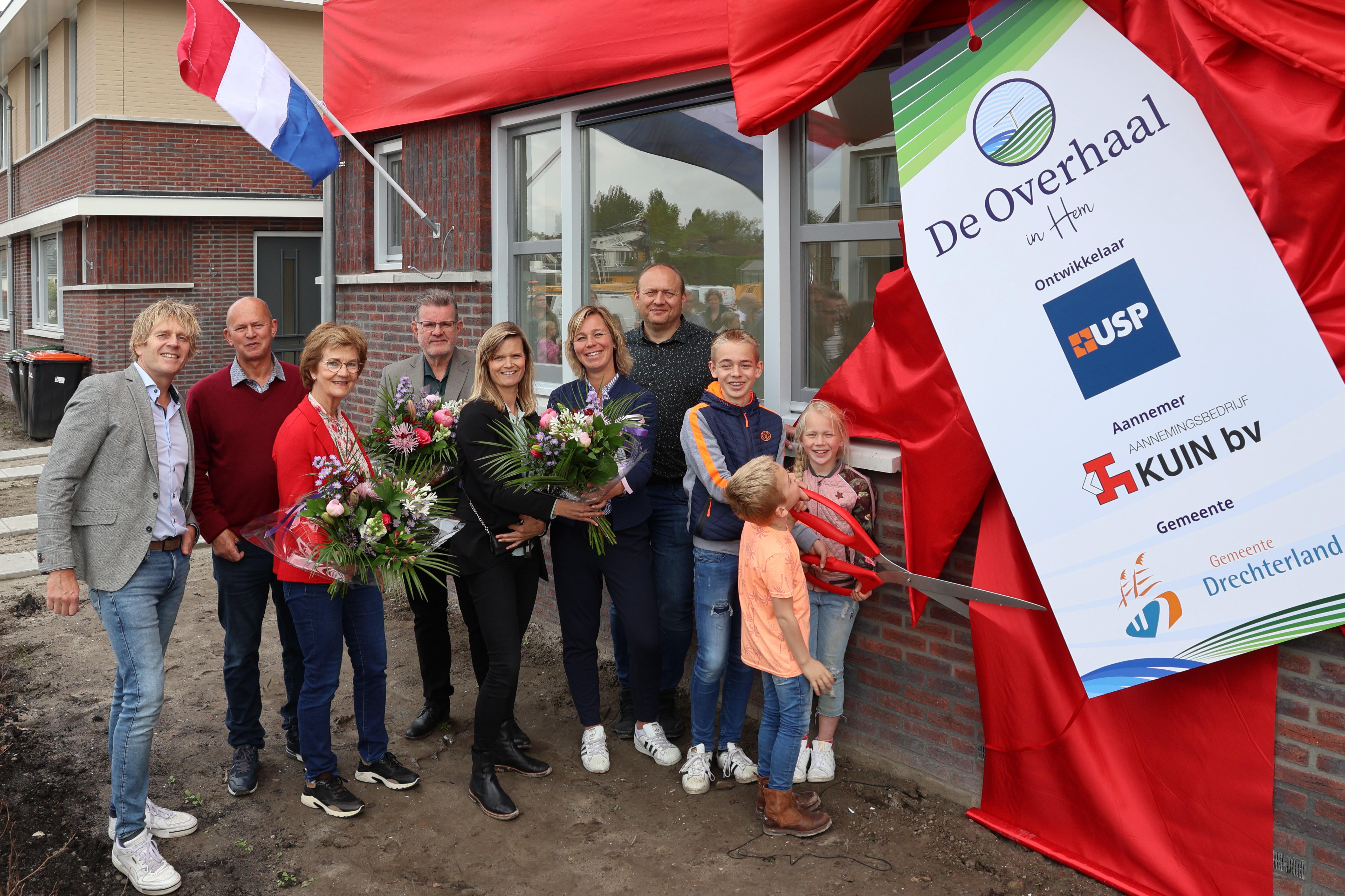 Huizenkopers vieren oplevering nieuwe wijk Hem | Noordhollands Dagblad