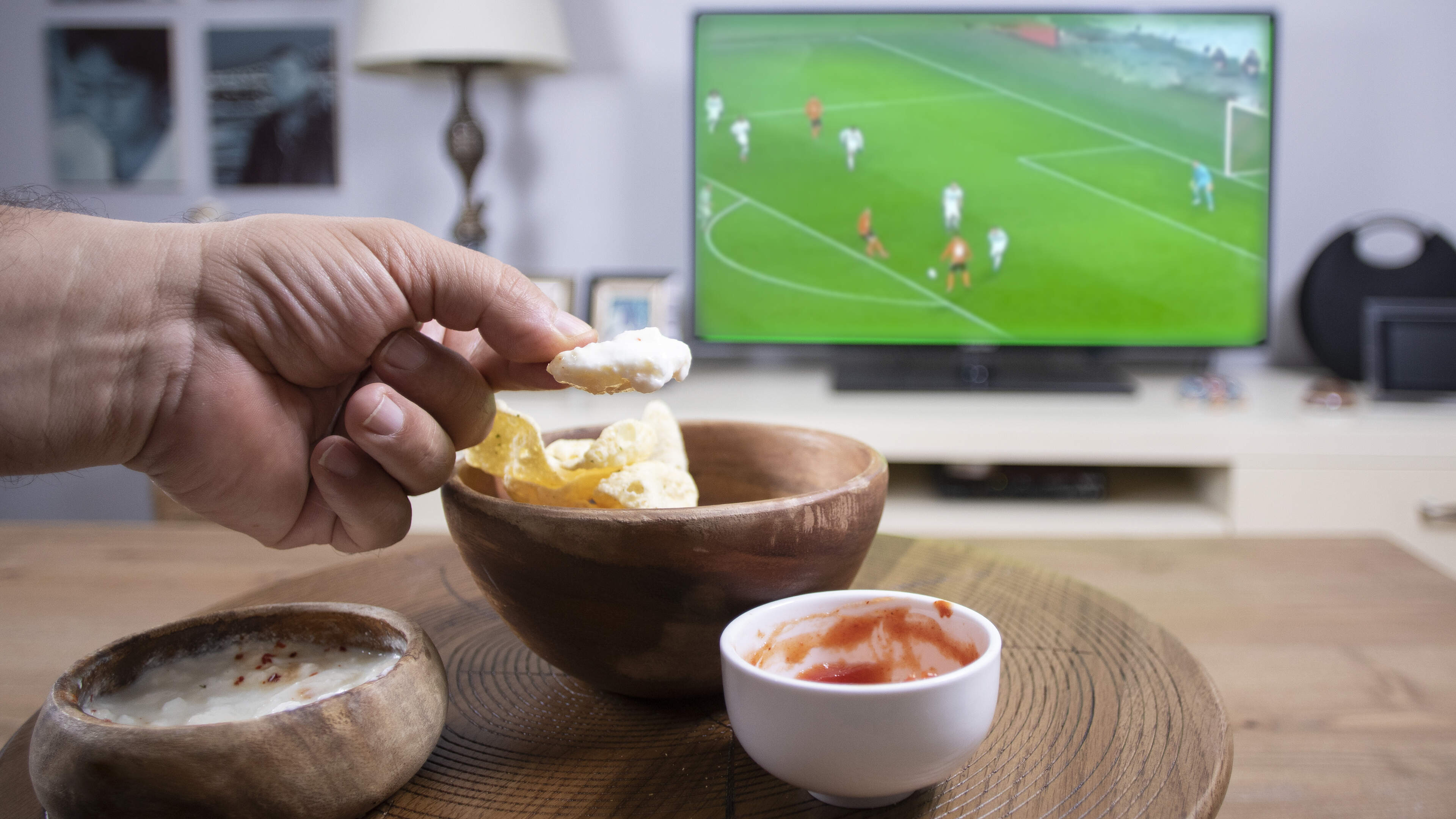 Craving beer and snacks during late World Cup matches? Why late-night binging is delicious but bad for you