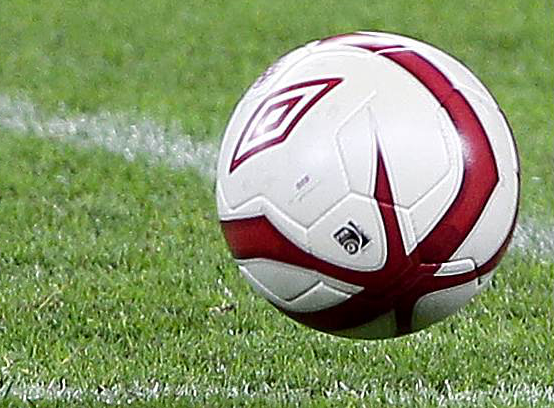 Oosterend is VZV de baas in wat qua scores op een handbalwedstrijd lijkt. Flevo pakt eerste periode