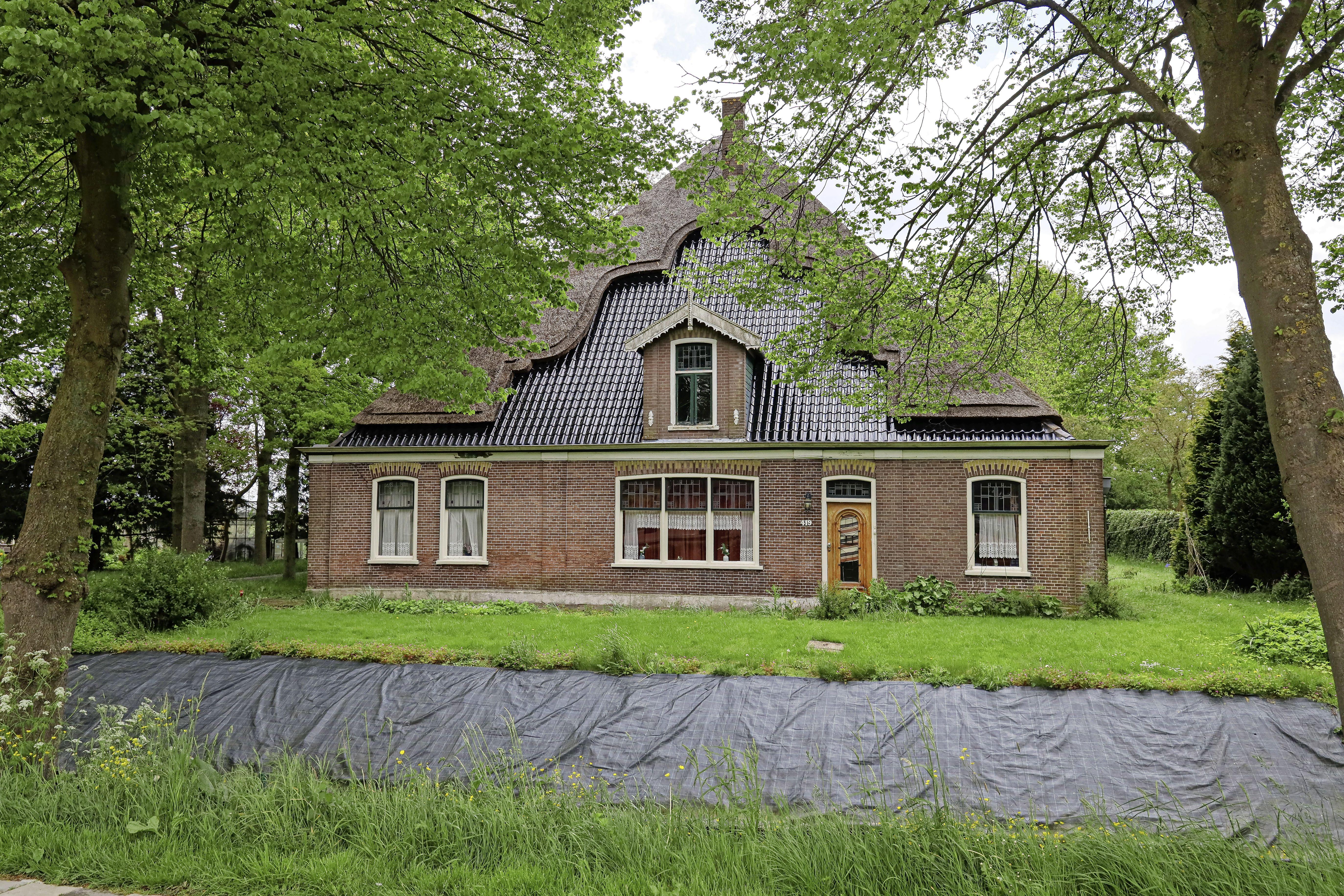 Inwoners van Zwaagdijk-West zijn overlast van (illegale) arbeidsmigranten spuugzat. ’De vechtpartij 