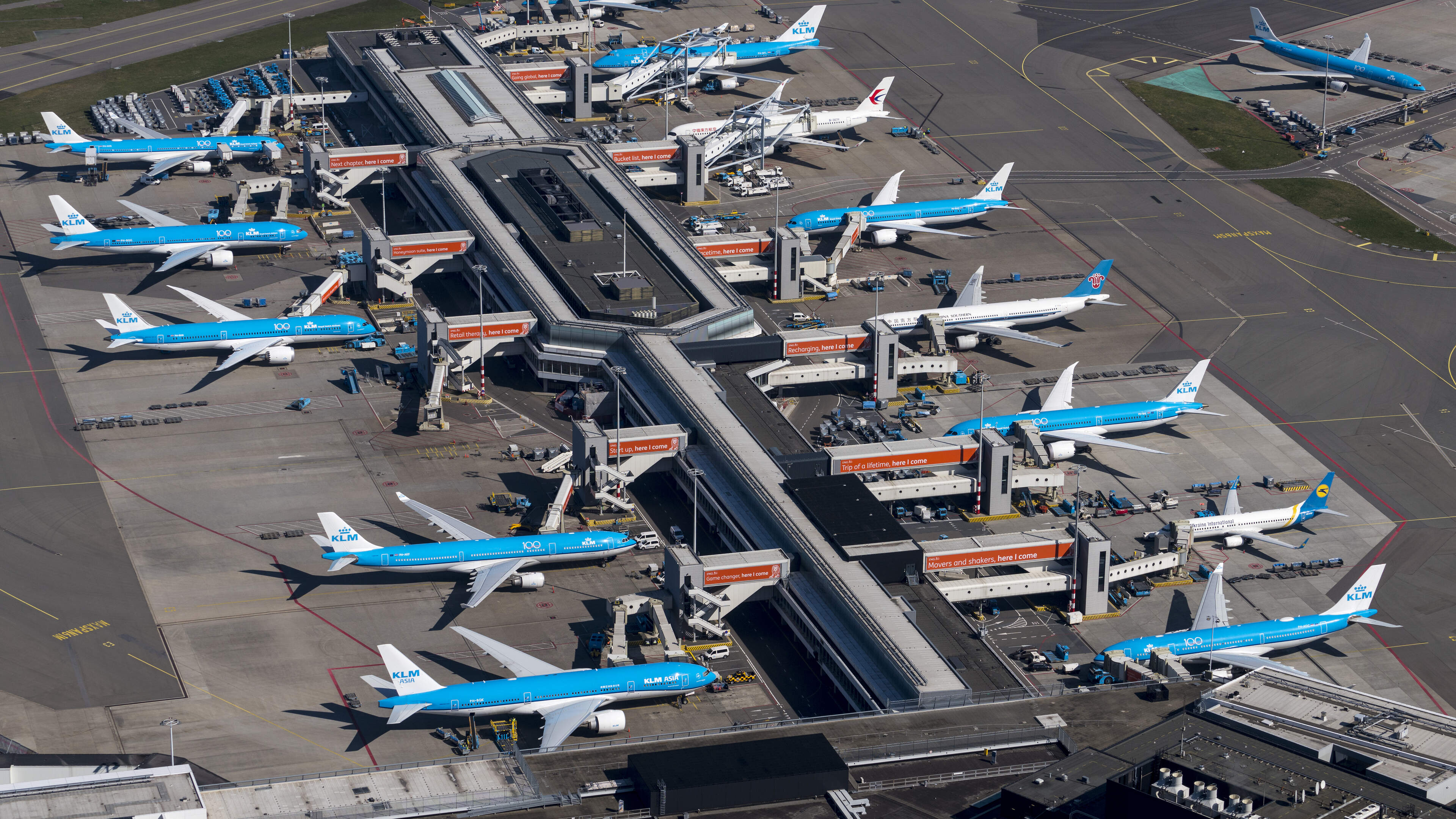 Cutting Schiphol in half would benefit the economy, Delft study finds