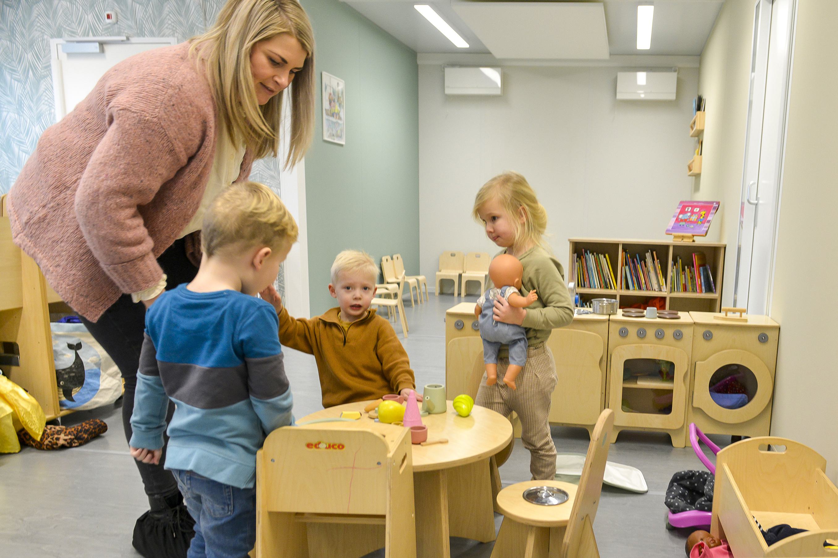 Tot het laatst ’superspannend’ of kinderopvang open kon. ’De samenwerking in Oosterend is groots’