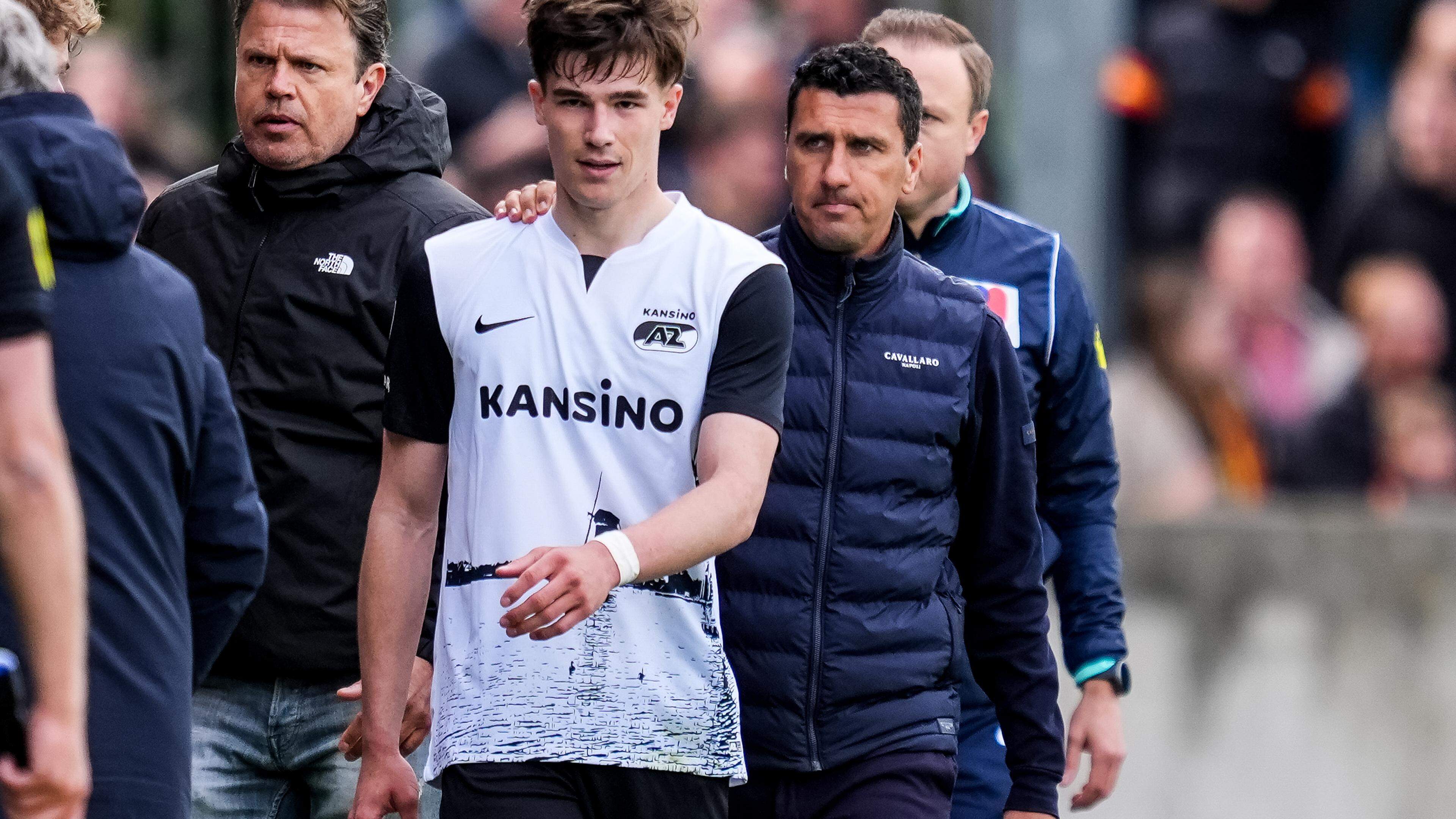 Steun uit onverwachte hoek voor ’extra beveiligde’ AZ’er Wouter Goes: slachtoffer Llansana spreekt v