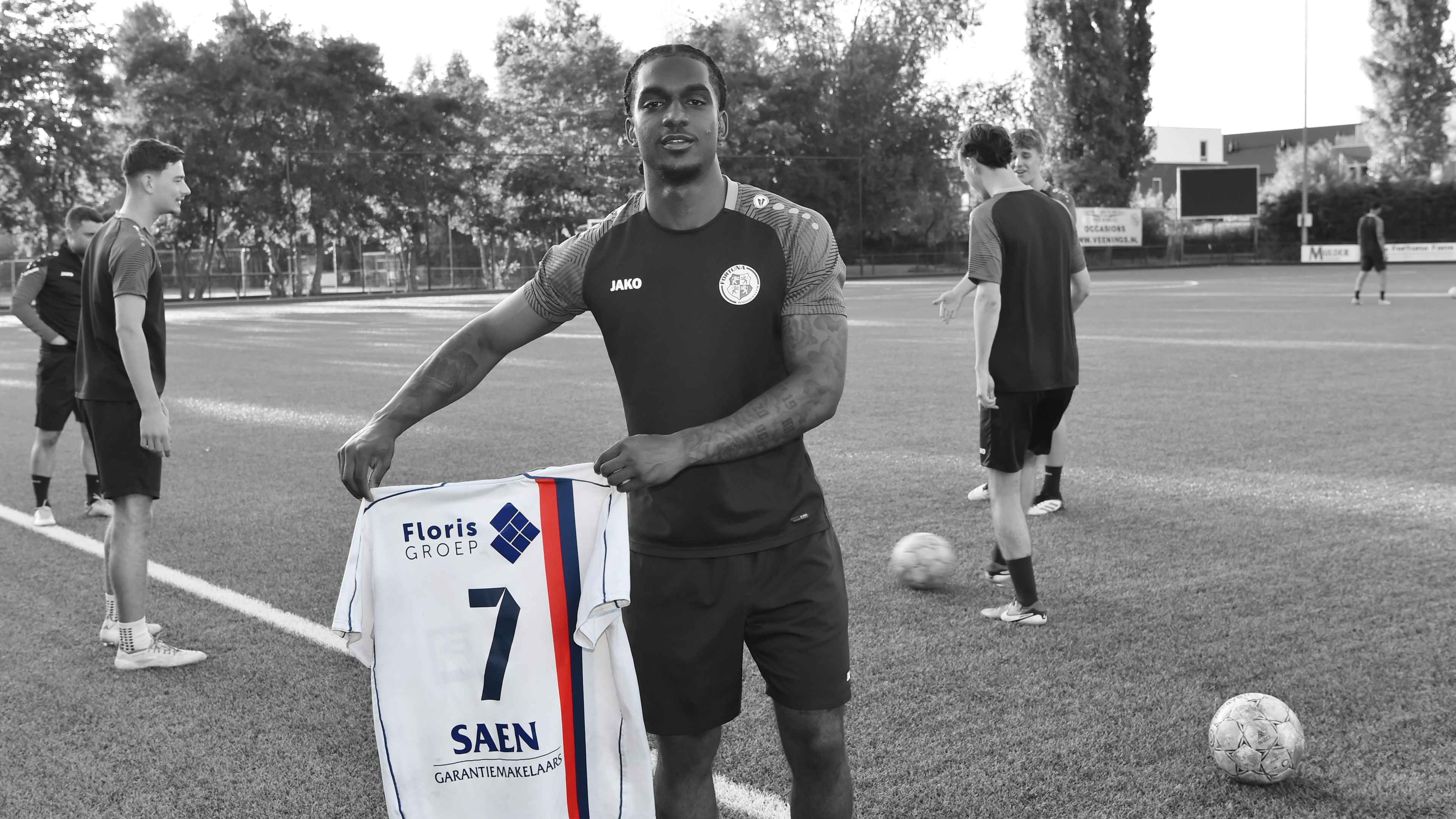 Jeiël Peroti is terug bij Fortuna Wormerveer weer op zijn plek. ’Na afloop wat drinken of een beetje
