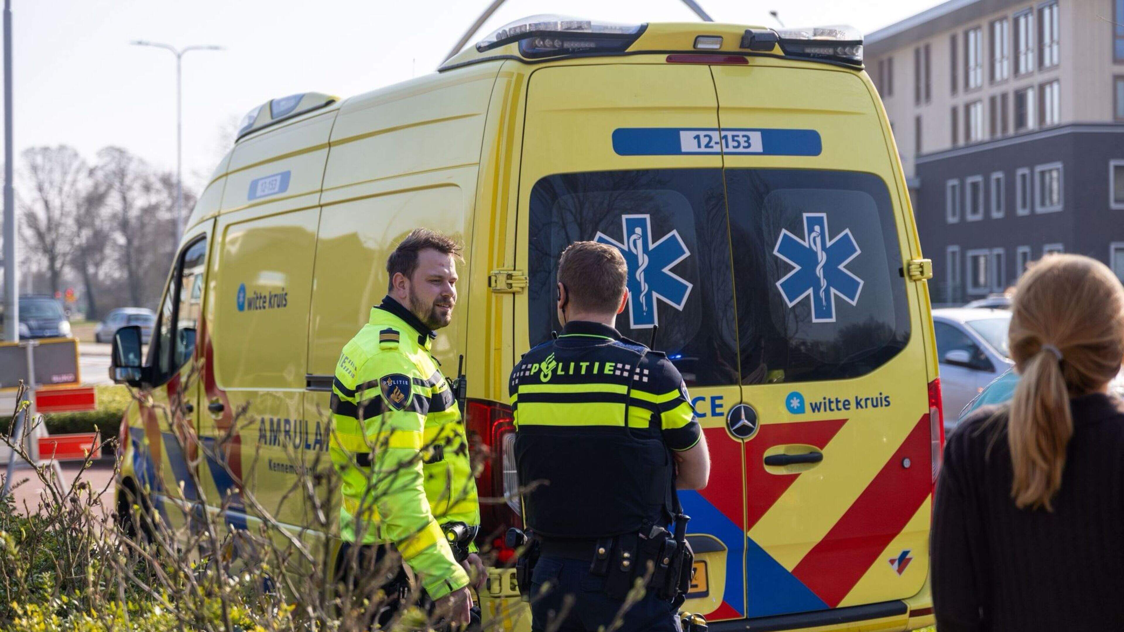 Driver flees after collision with cyclist in Heemskerk, police start search