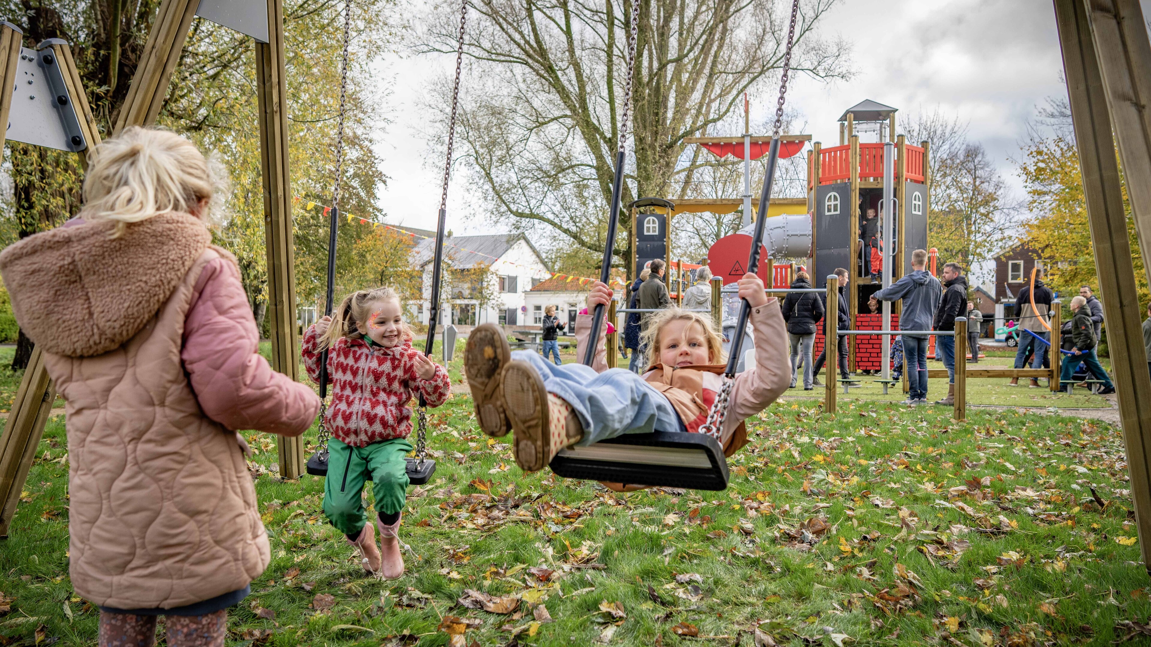 Two new playgrounds for Poelenburg. But what should they look like?