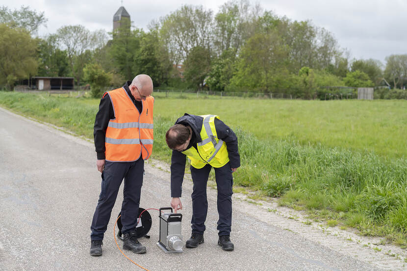 Radioactief wegdek Dirkshorn kent natuurlijke oorzaak. Autoriteit Nucleaire Veiligheid sluit gevaar 