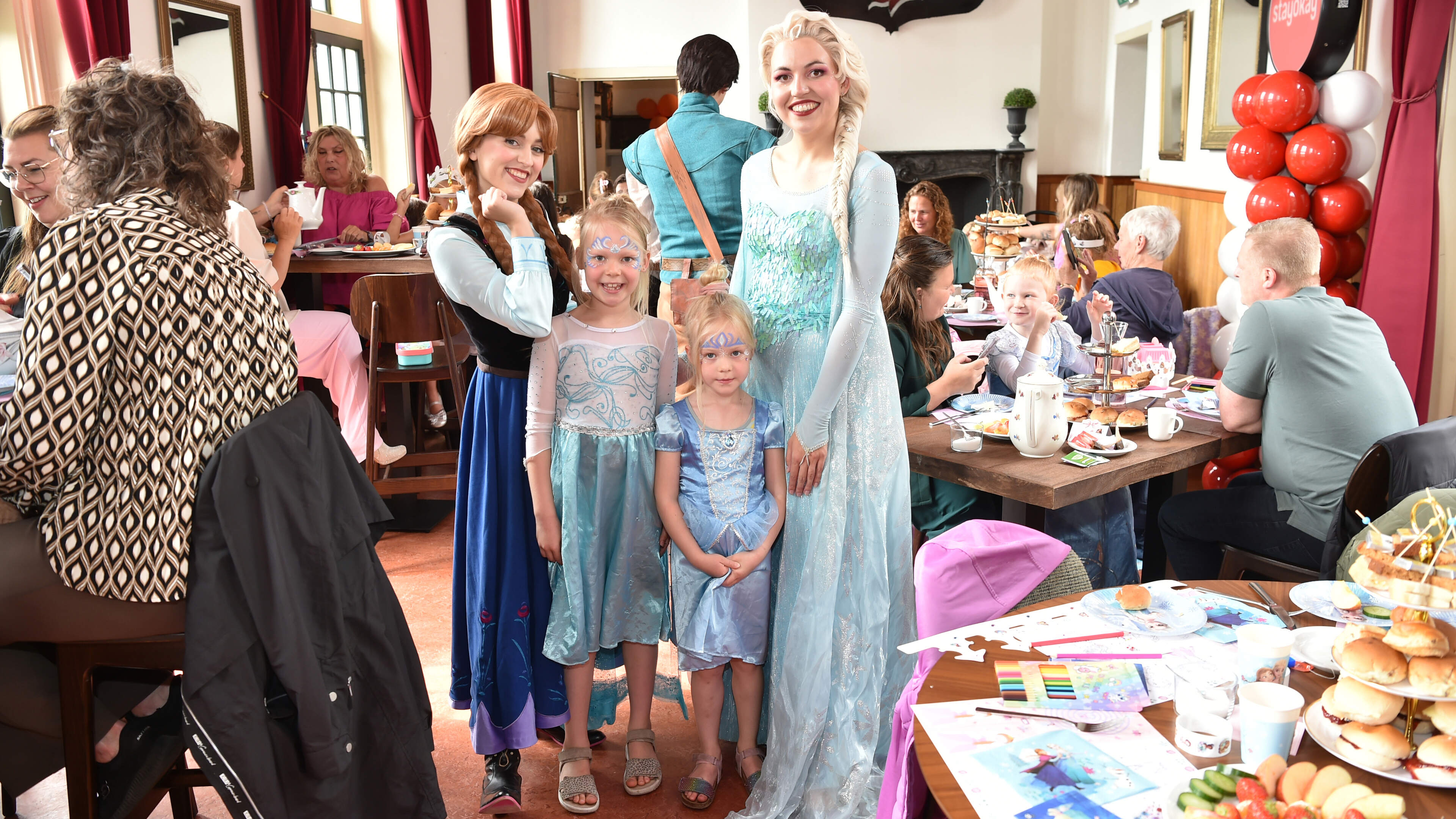 Princess High Lemonade draws a full house at Stayokay Assumburg: 'I want to be a mom, teacher, and princess when I grow up'
