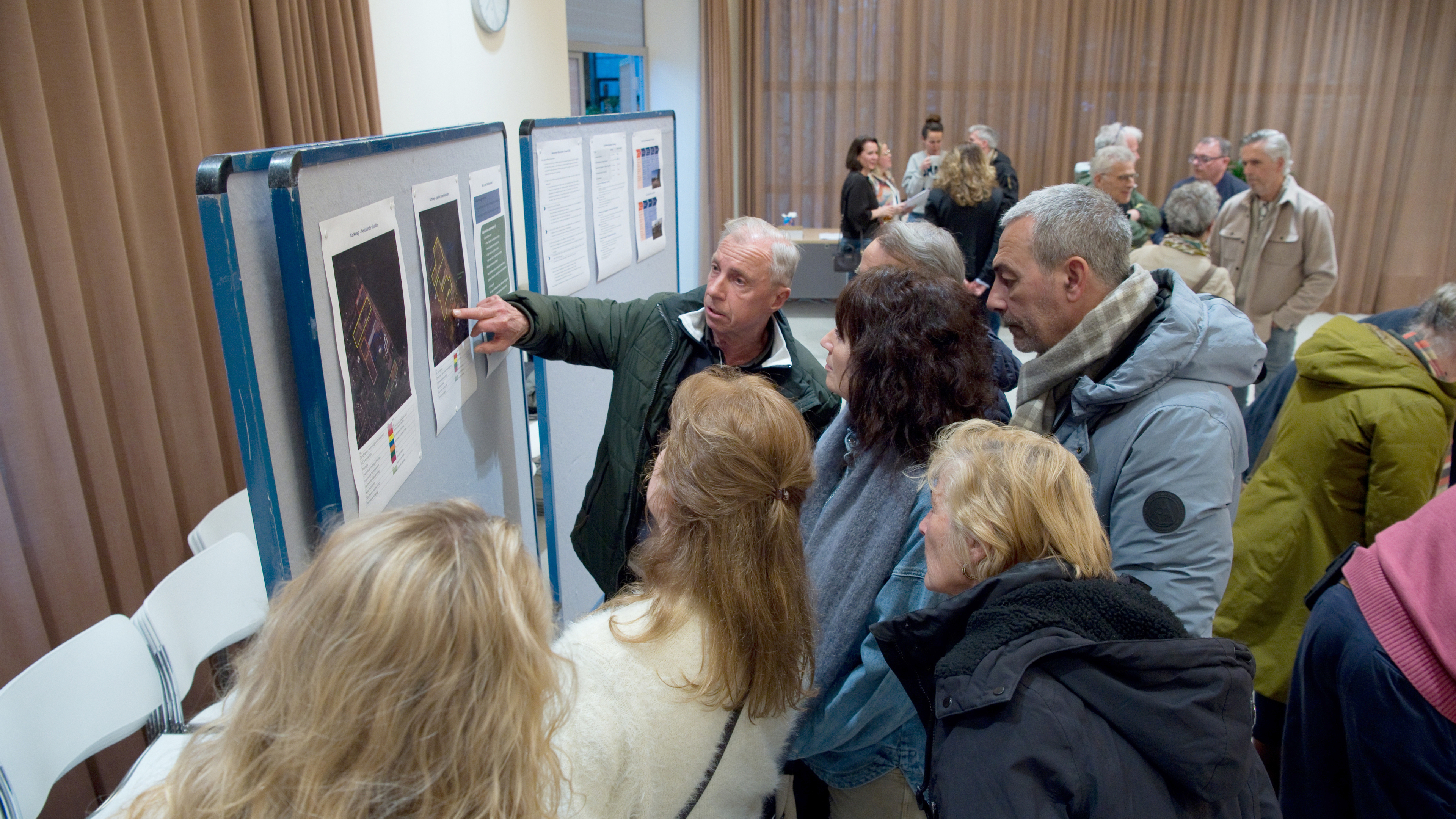 Over 80 attend residents' meeting on Kerkweg in Heemskerk. 'Citizen participation is nowhere to be found'