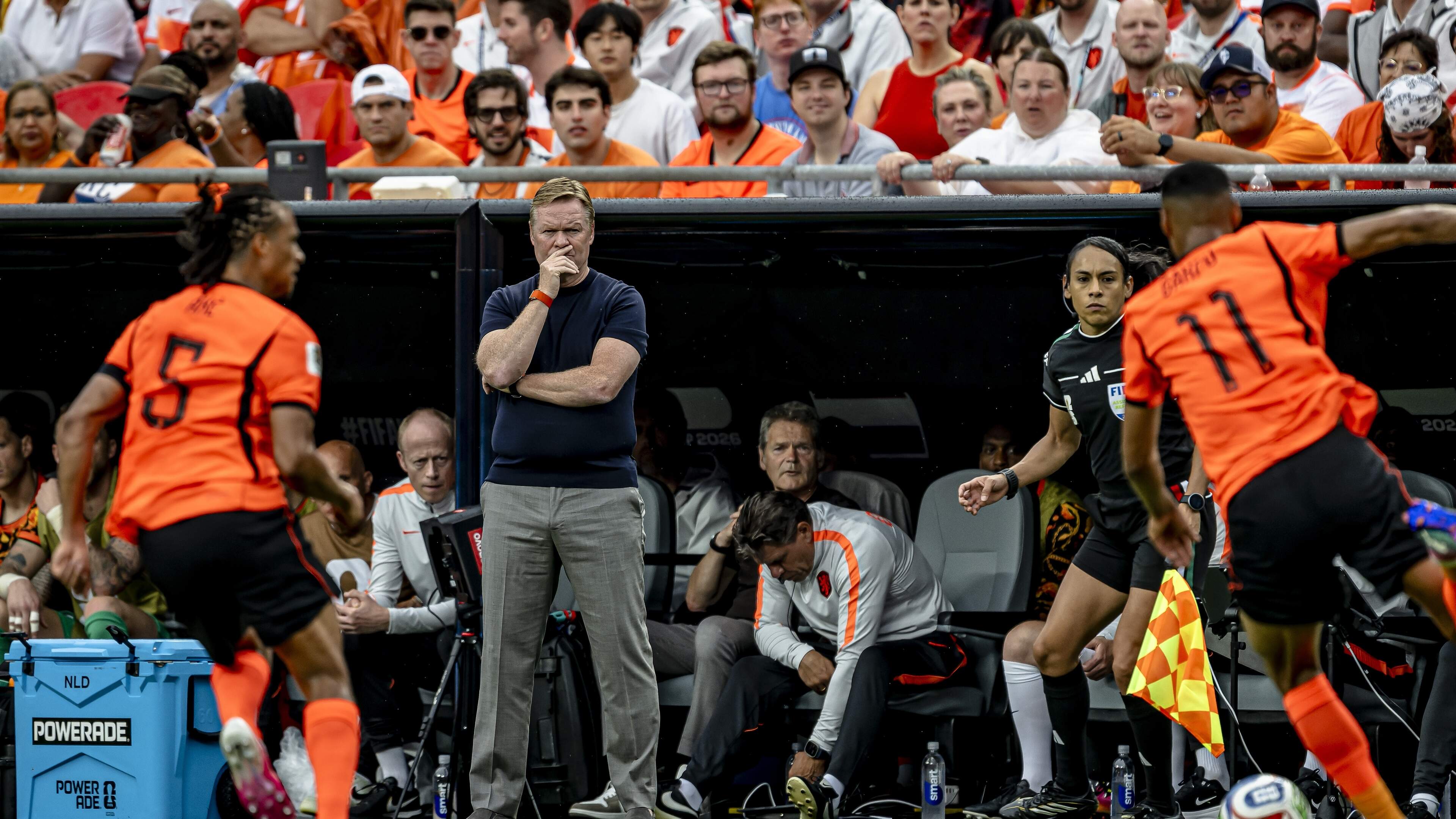 Slot alone is not enough: Rafael van der Vaart considers who should succeed Ronald Koeman