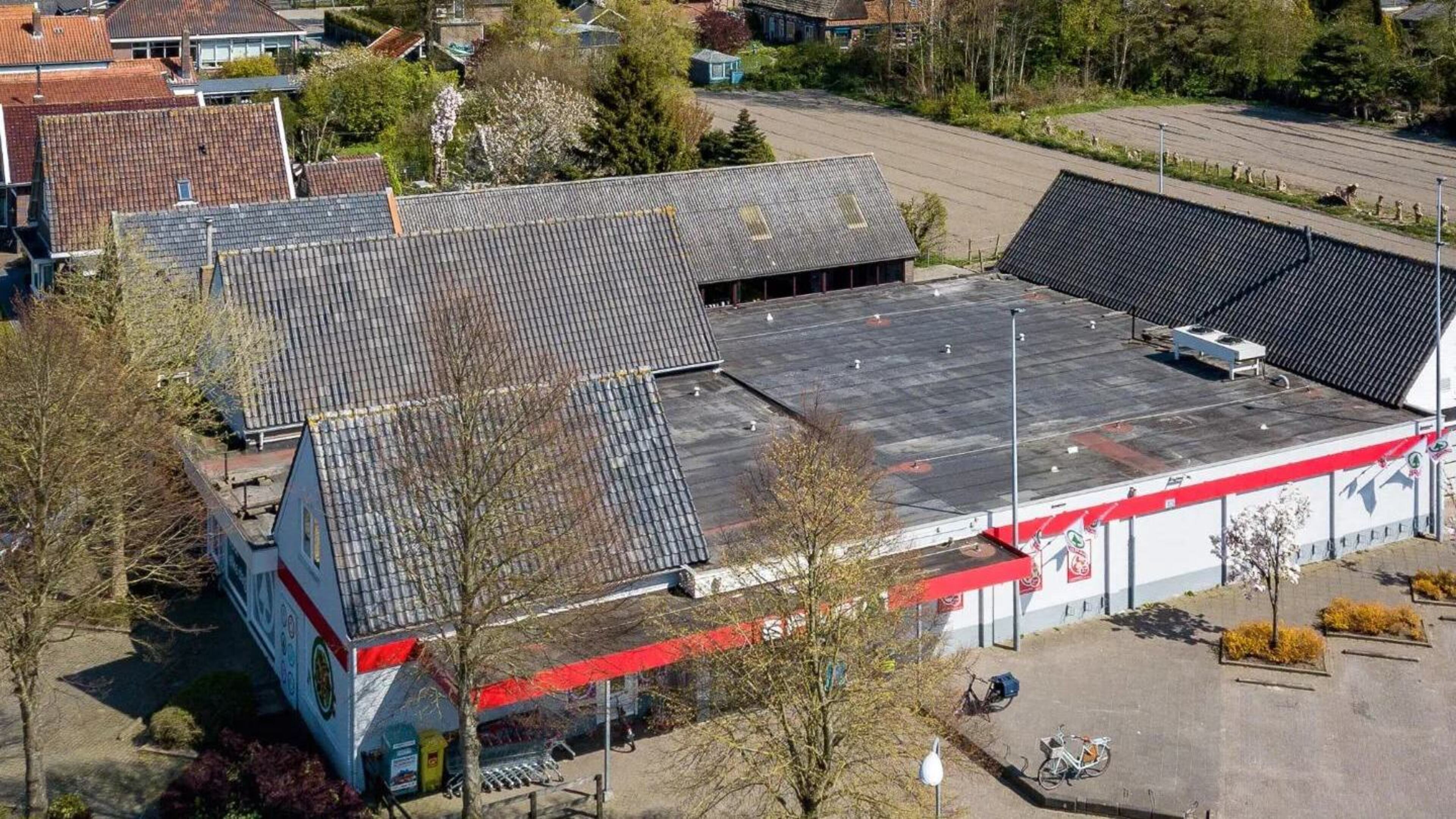 Liefst een supermarkt terug, anders woningbouw: project Opperdoes staat weer te koop
