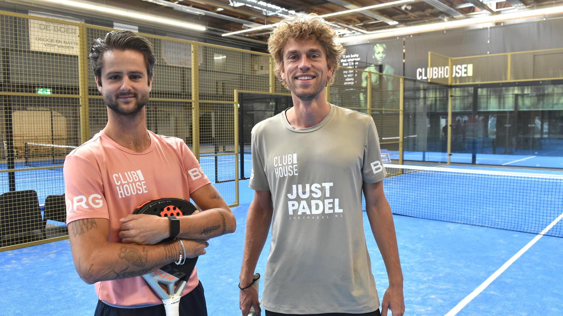 Een gloednieuw padel- en tafeltenniscentrum in voormalige markthal op ...