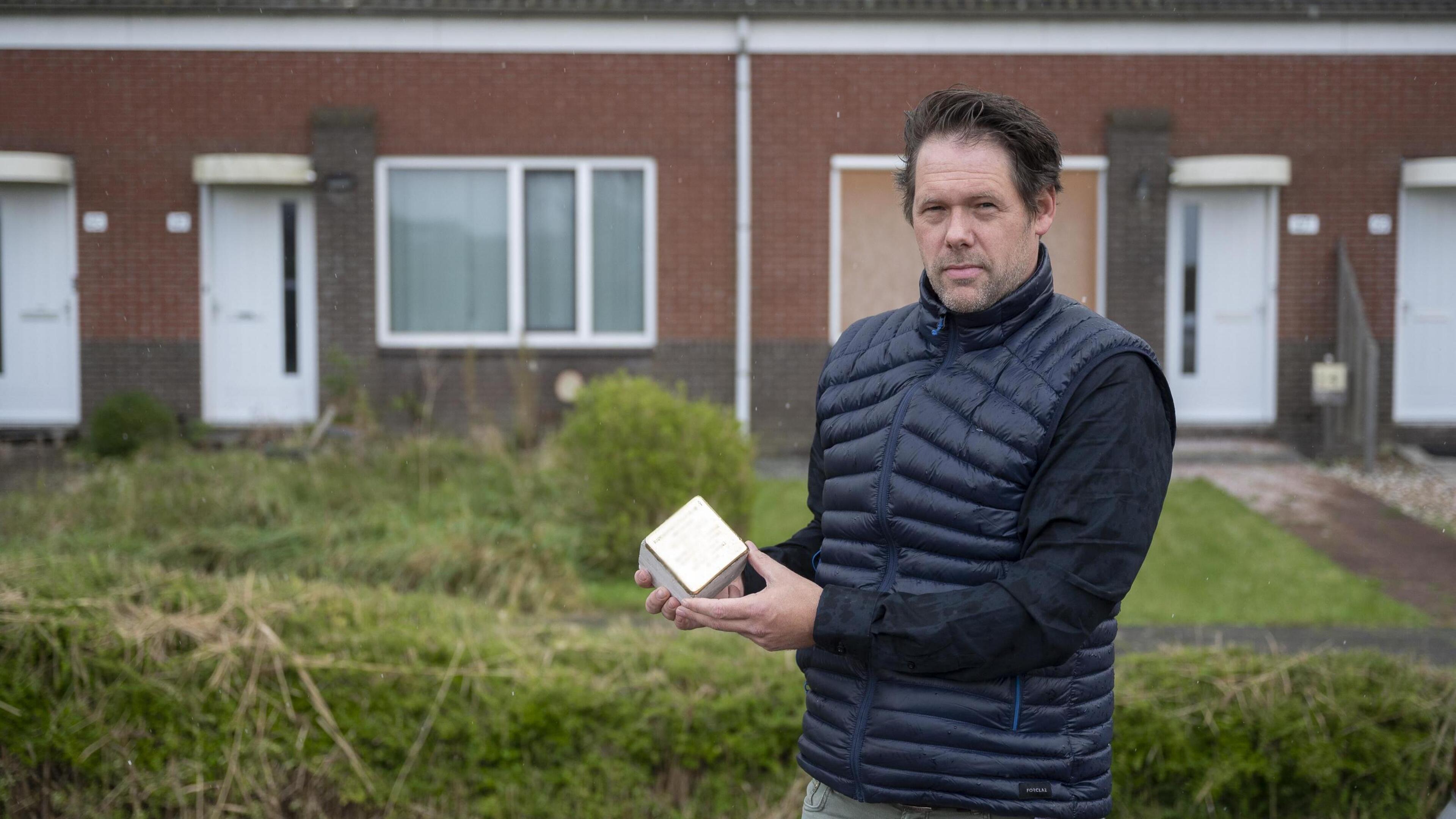 Een lief versje voor Betty dat ze nooit zou lezen; Joods gezin uit Watergang herdacht met Stolperste