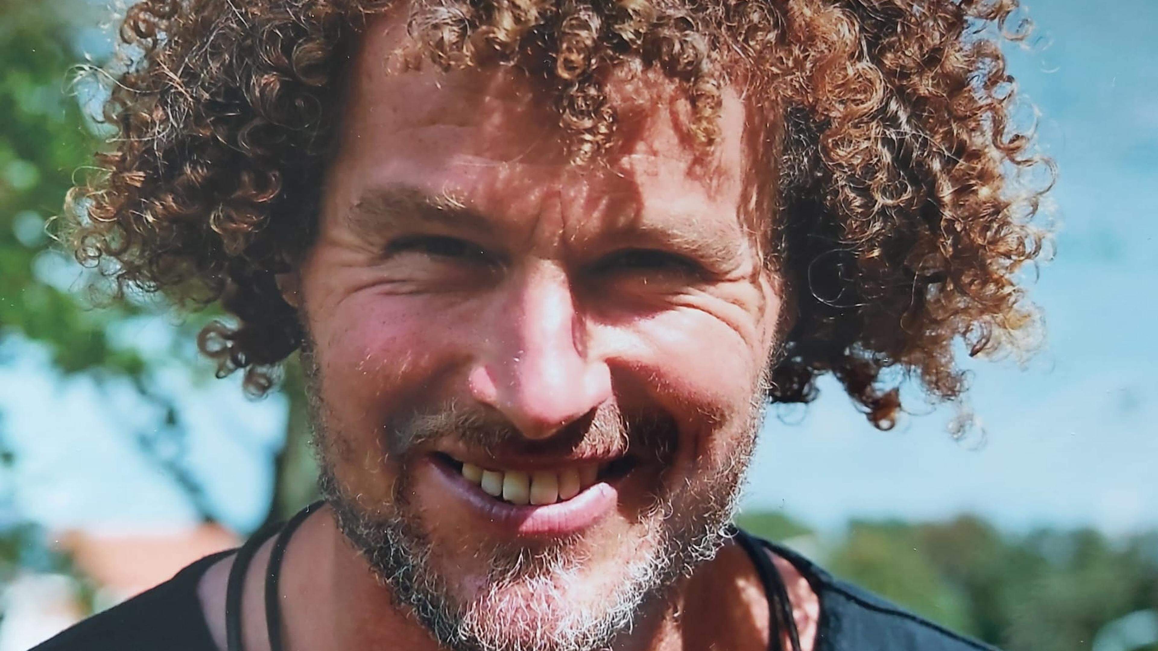 Kunstenaar, maar geen bohemien. Verongelukte Ronald Sassen voerde liever een goed gesprek met de bur
