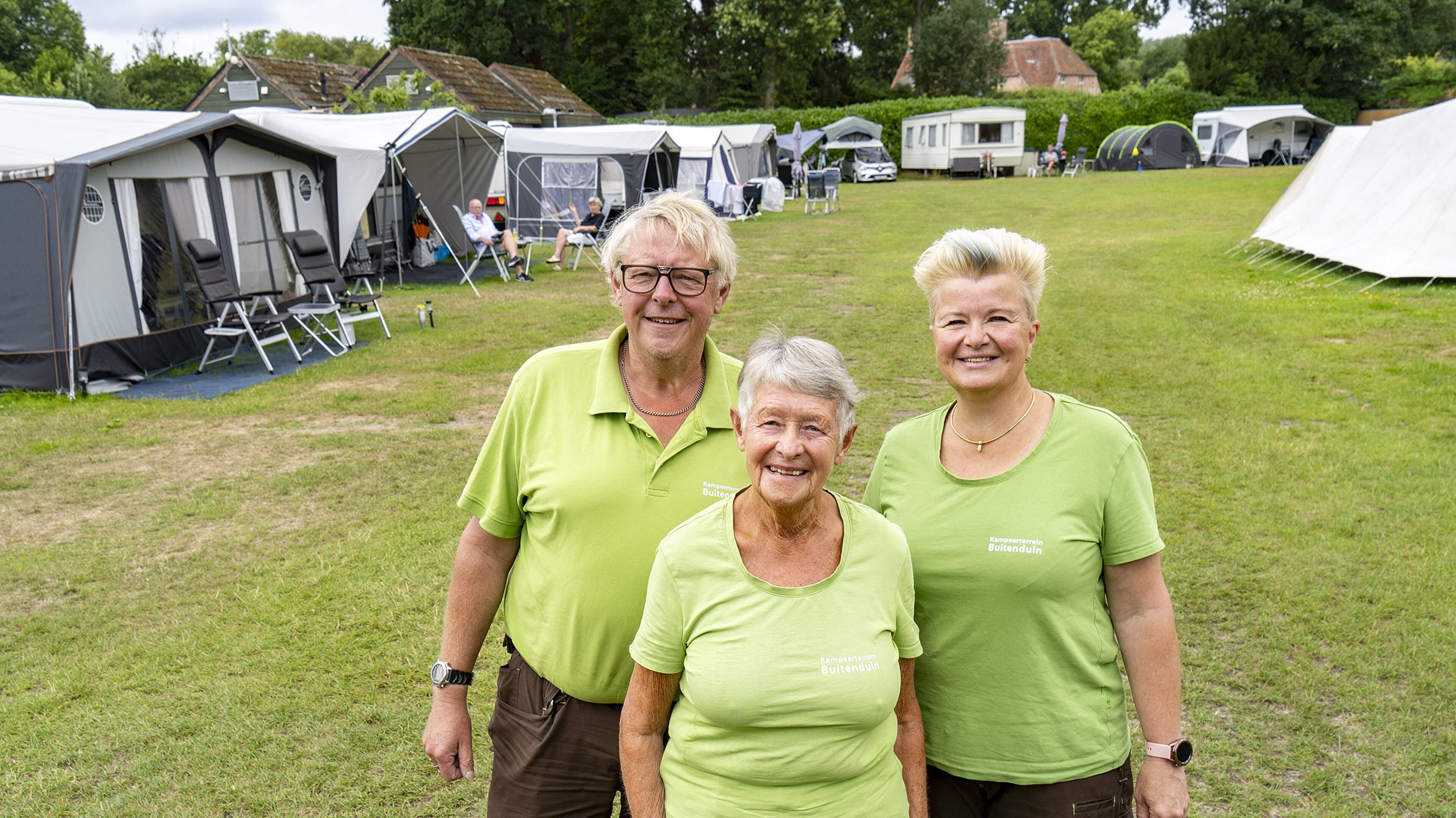 De ’mooist gelegen camping van Nederland’ gaat met kneuterigheid dwars tegen de trend in. ’Verkopen 
