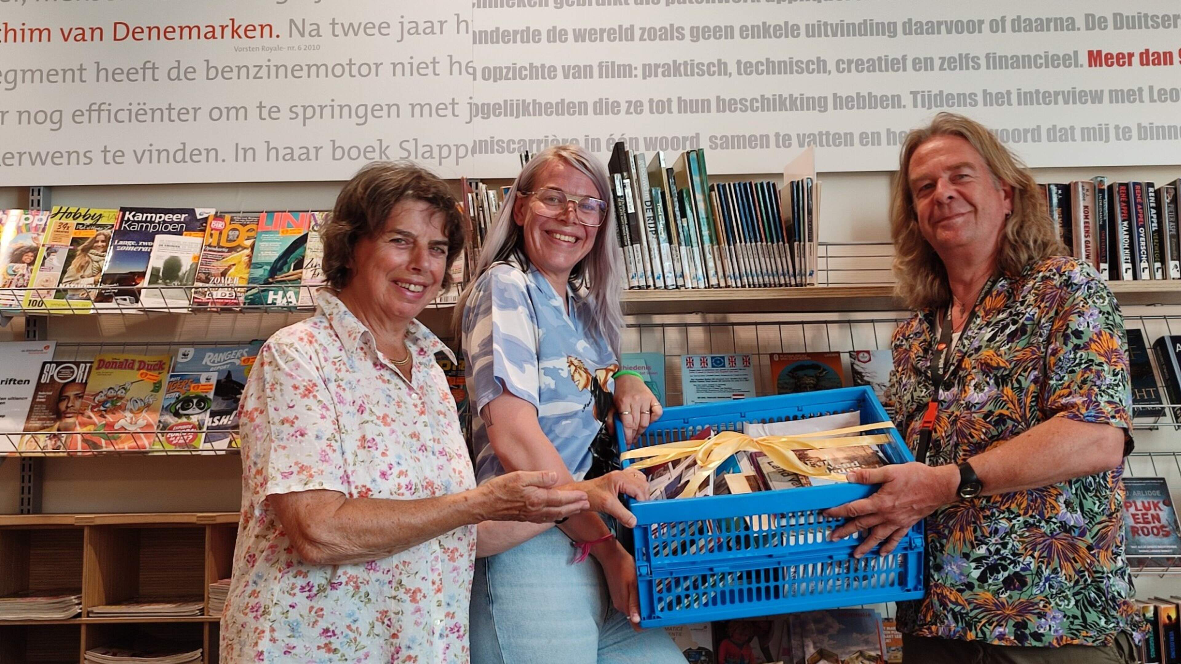Bibliotheek De Rijp blij met boeken dorpsgeschiedenis