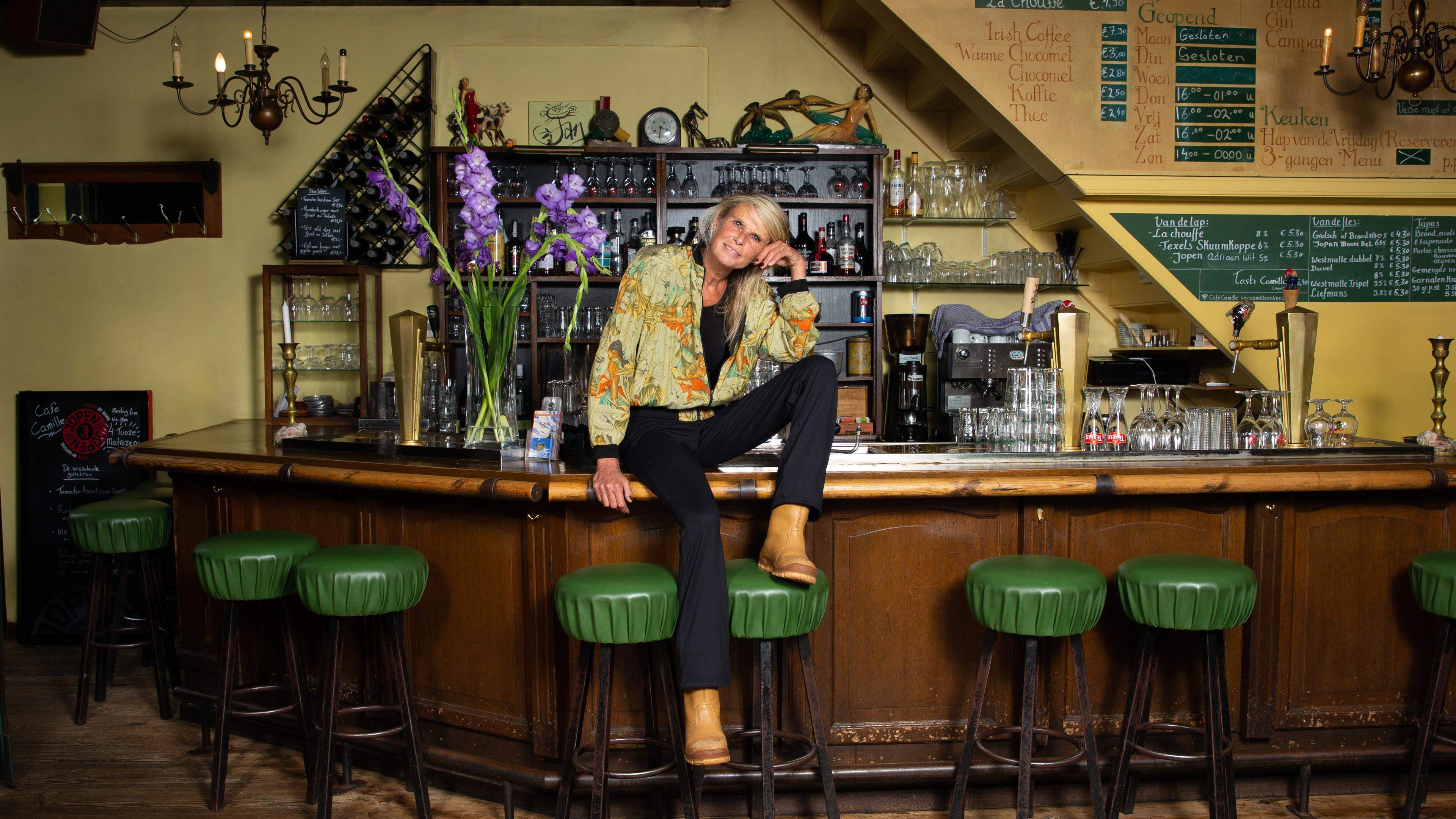 Heel Beverwijk kent José Schuyt. Ze stond aan de wieg van... wat niet? Nu stopt ze, maar met vier da