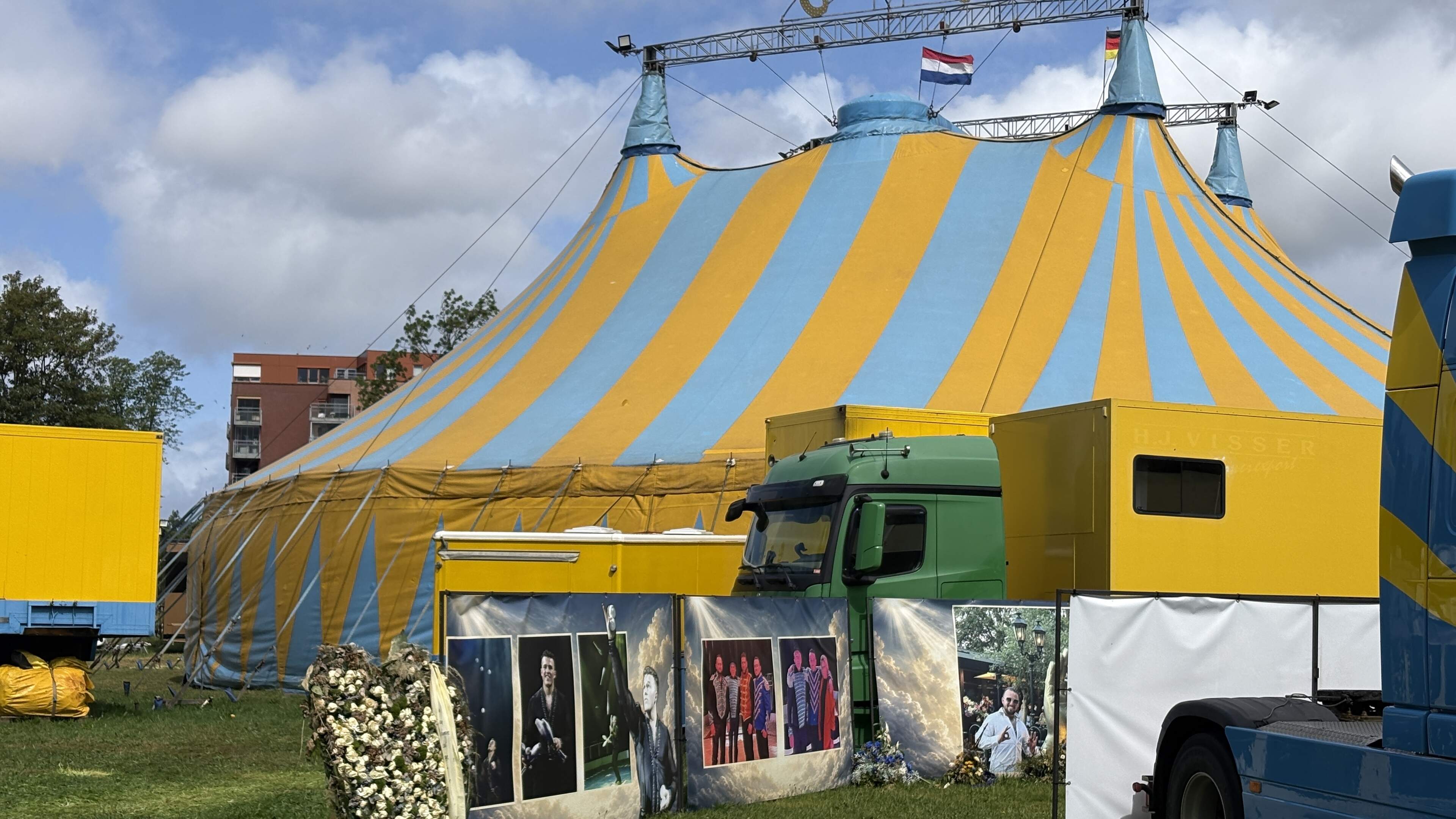 Flowers and memorial at Circus Renz site in Beverwijk after death of Bernardo Renz (25): performances cancelled