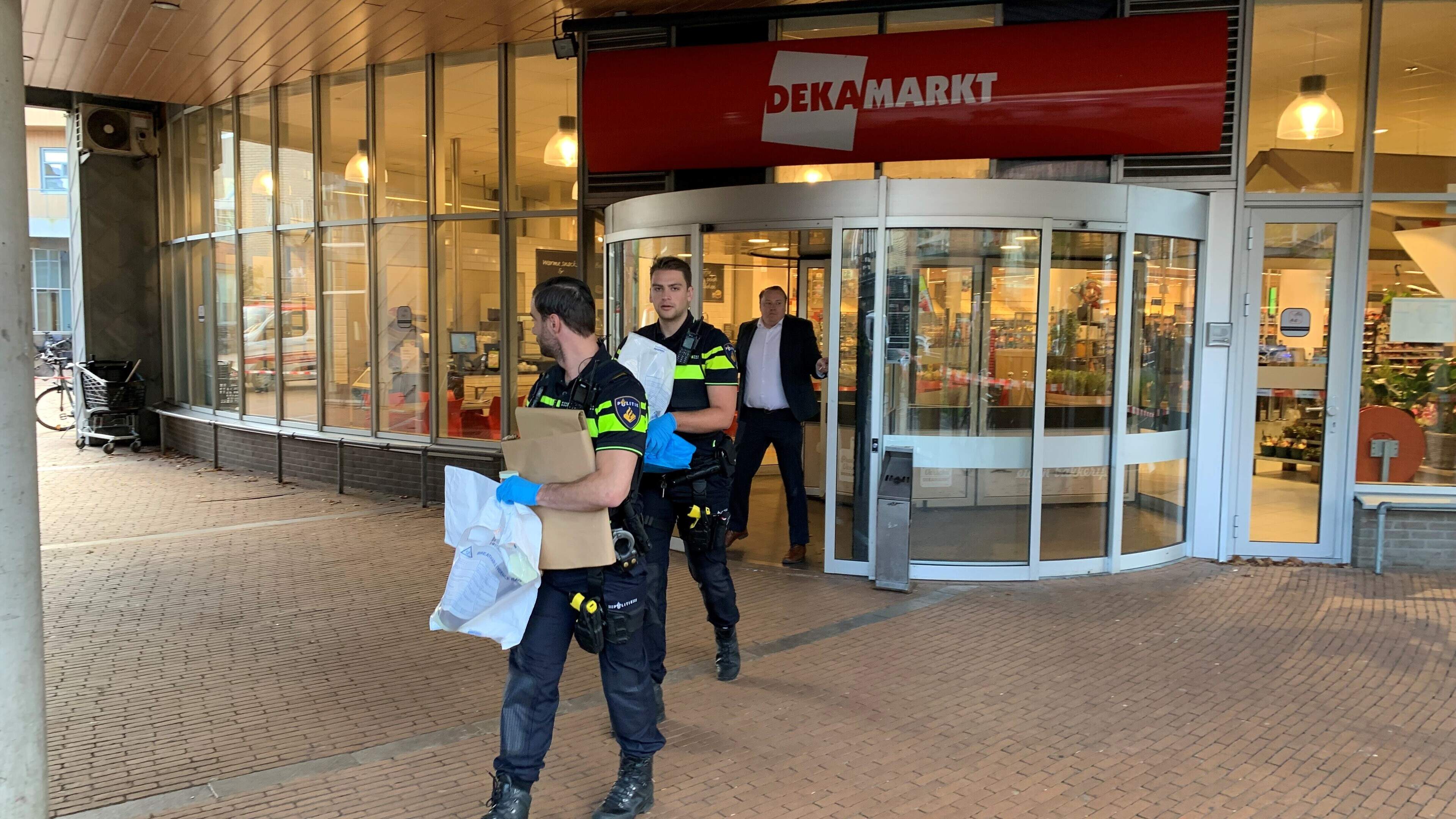 Heemskerk supermarket stabbing suspect has been severely disturbed for years: ‘I couldn’t control myself,’ he tells judge about stabbing two random victims