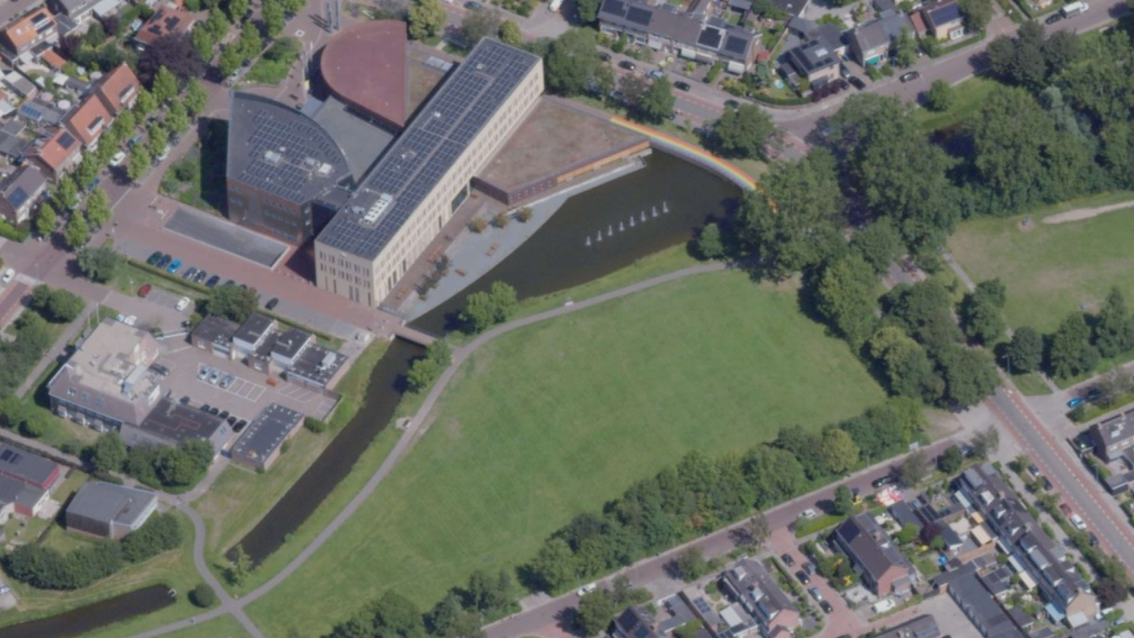 'Some places in Heemskerk are too dark for women to walk or cycle', says councillor seeking 'female perspective' on paths