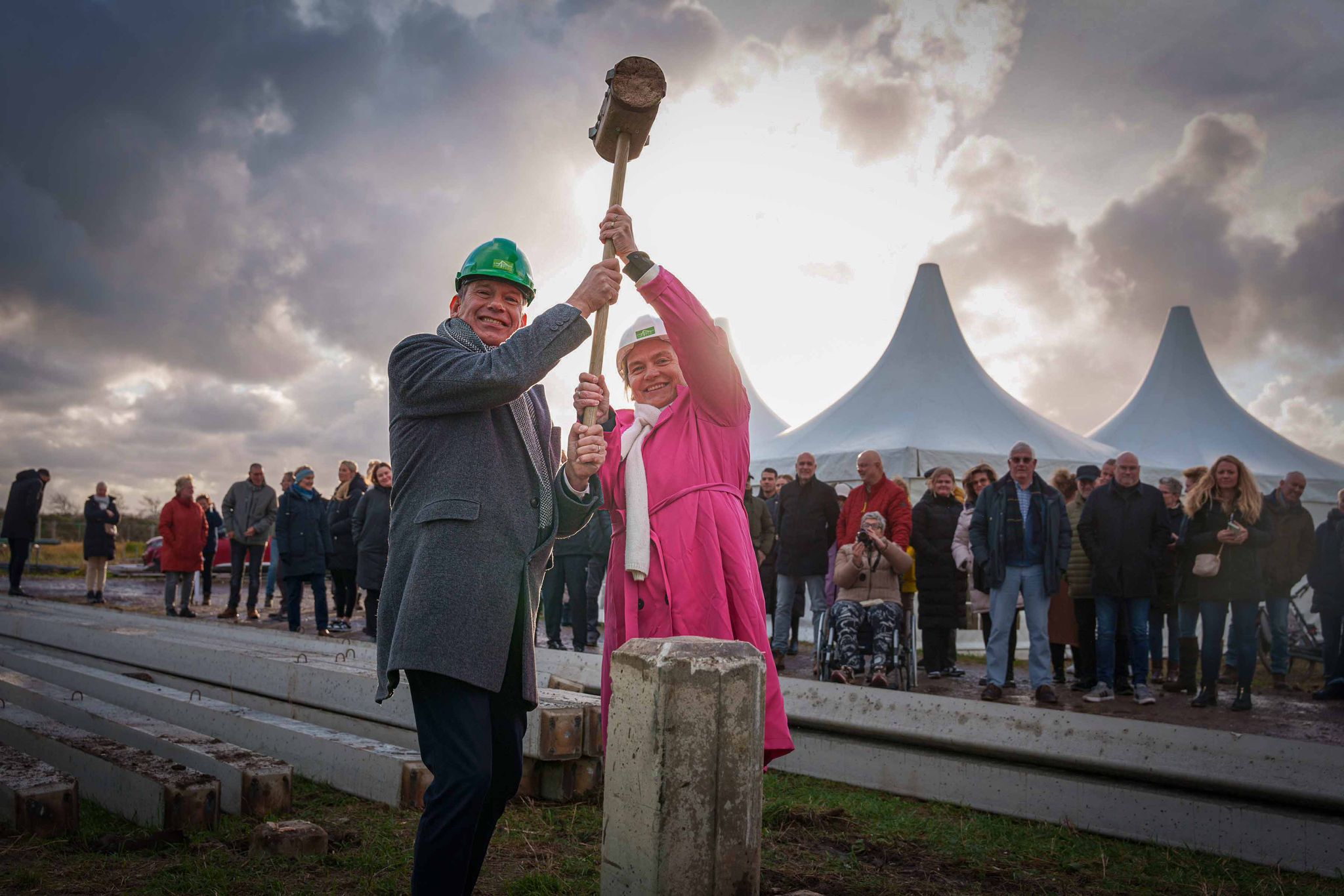 Meeste woningen nieuwe fase Willem Alexanderhof in Julianadorp verkocht, eerste paal de grond in