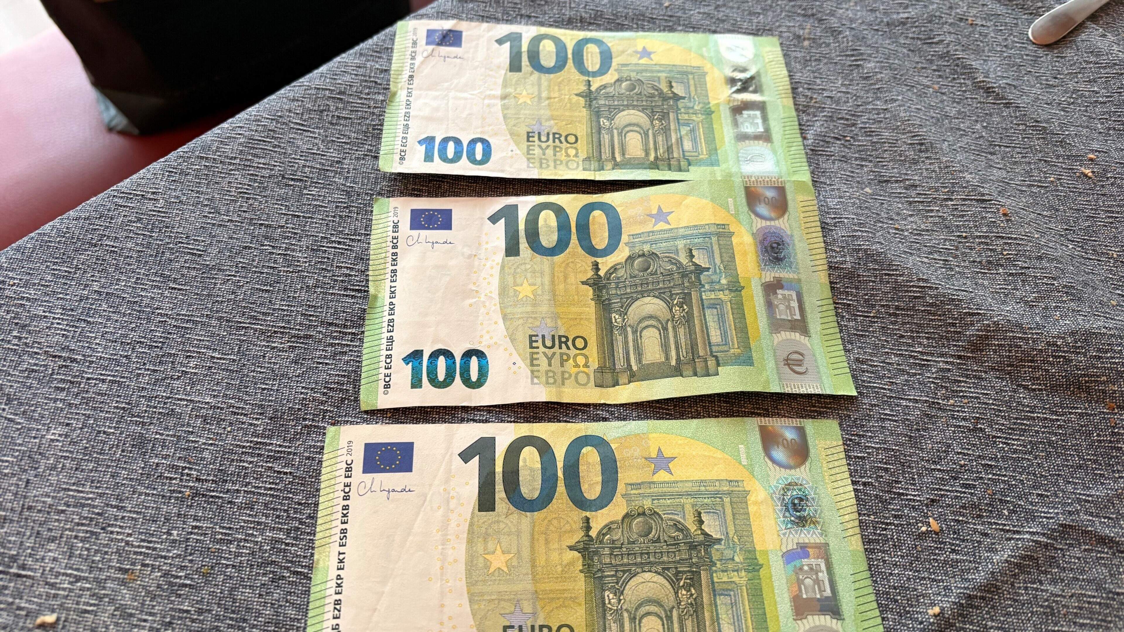 Primeur in Den Helder: pinautomaat geeft biljetten van 100 euro uit