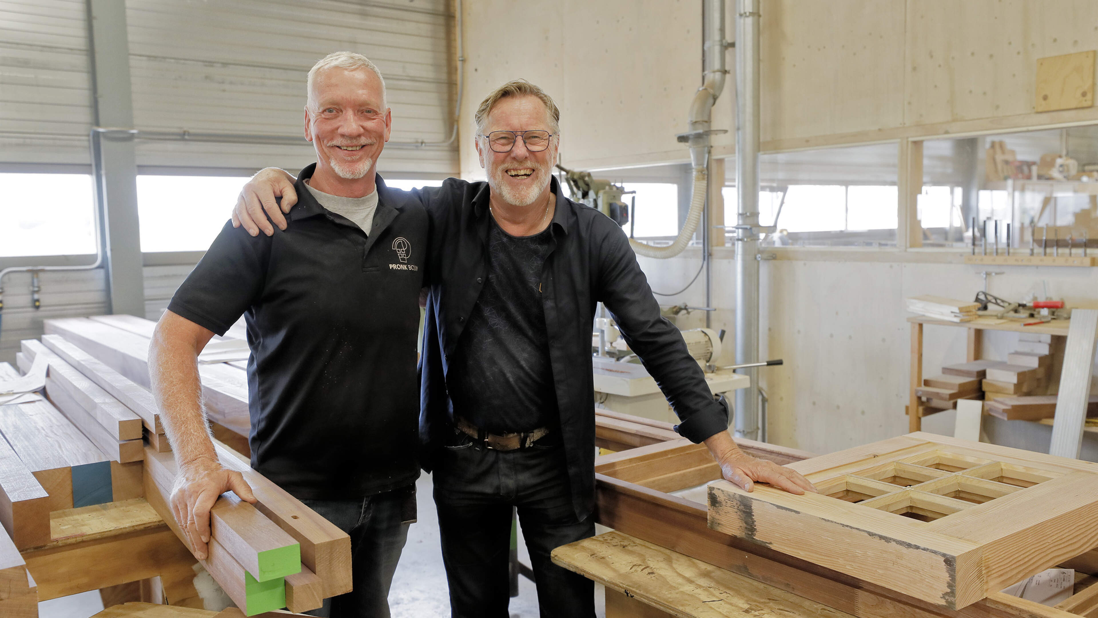 Na halve eeuw nemen Jan en Sjaak afscheid van Pronk Bouw. ‘Nu gaan we thuis lekker verder timmeren’