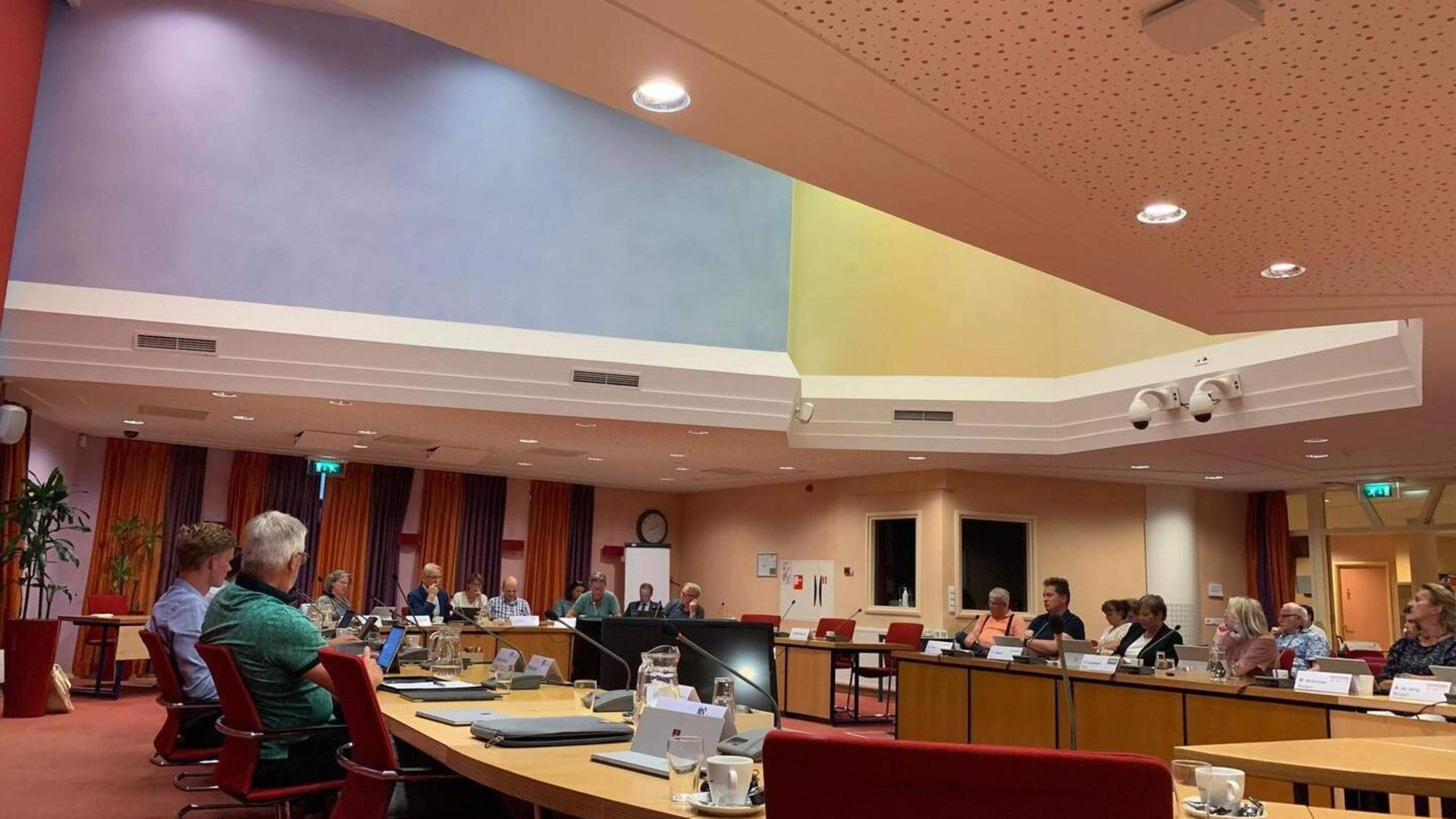 Renovatie gemeentehuis van Medemblik: niet terug naar de tekentafel, maar liever goedkoper