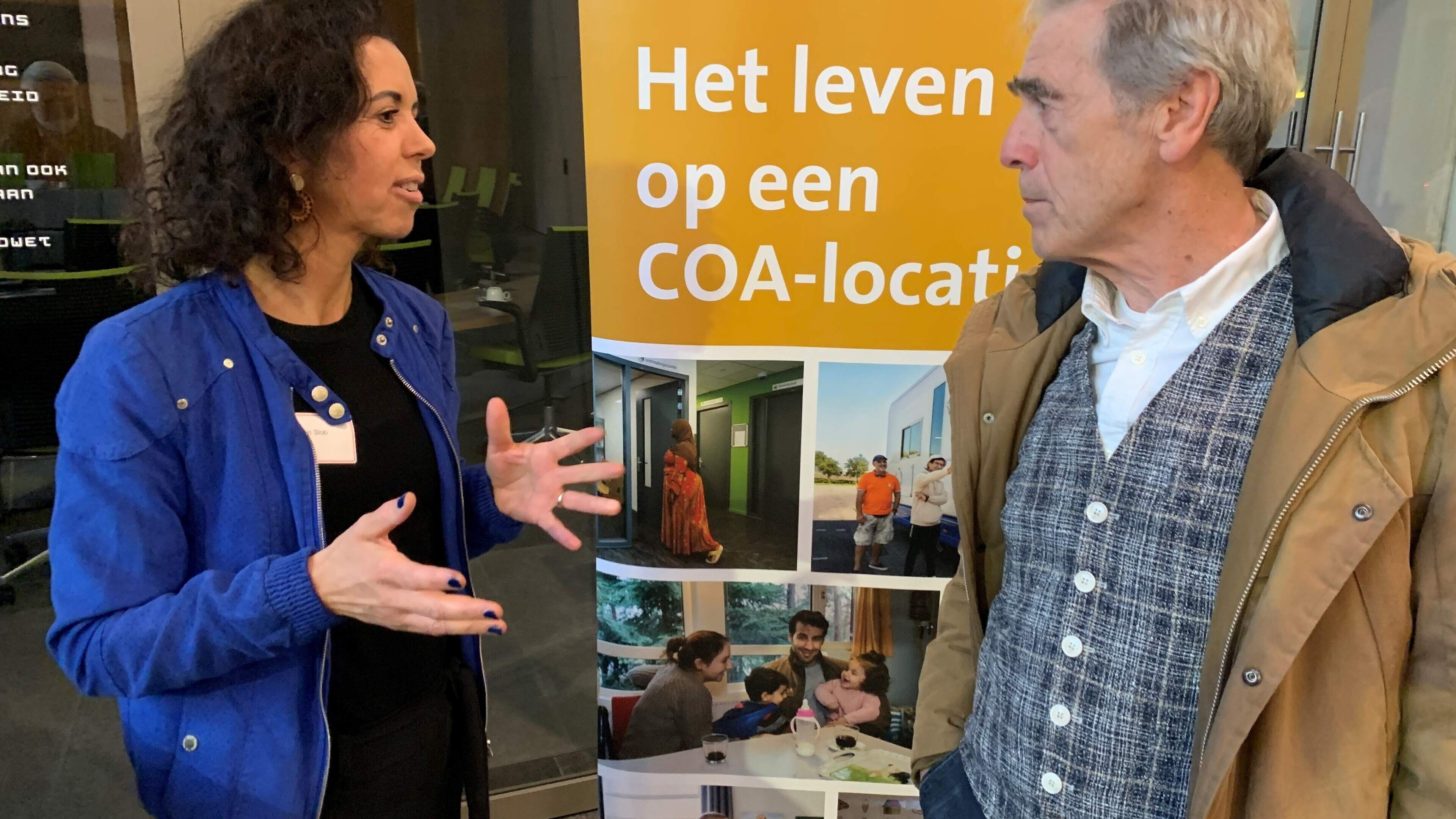Inwoners Hoogkarspel stellen praktische vragen over nieuw asielzoekerscentrum: ‘Mogen die mensen wer
