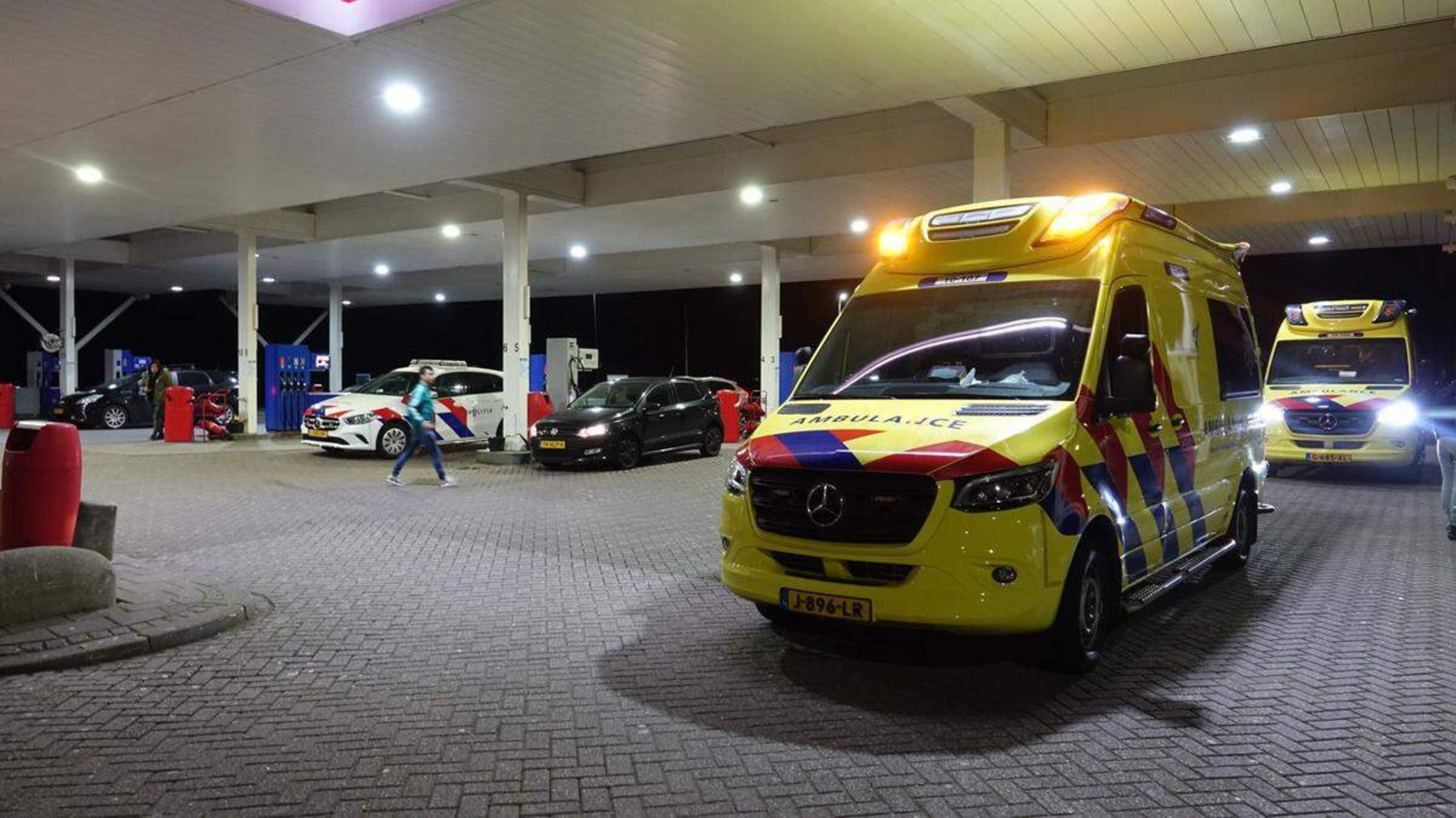 Celstraffen voor inrijden op man en steekpartij bij Esso Berkhout