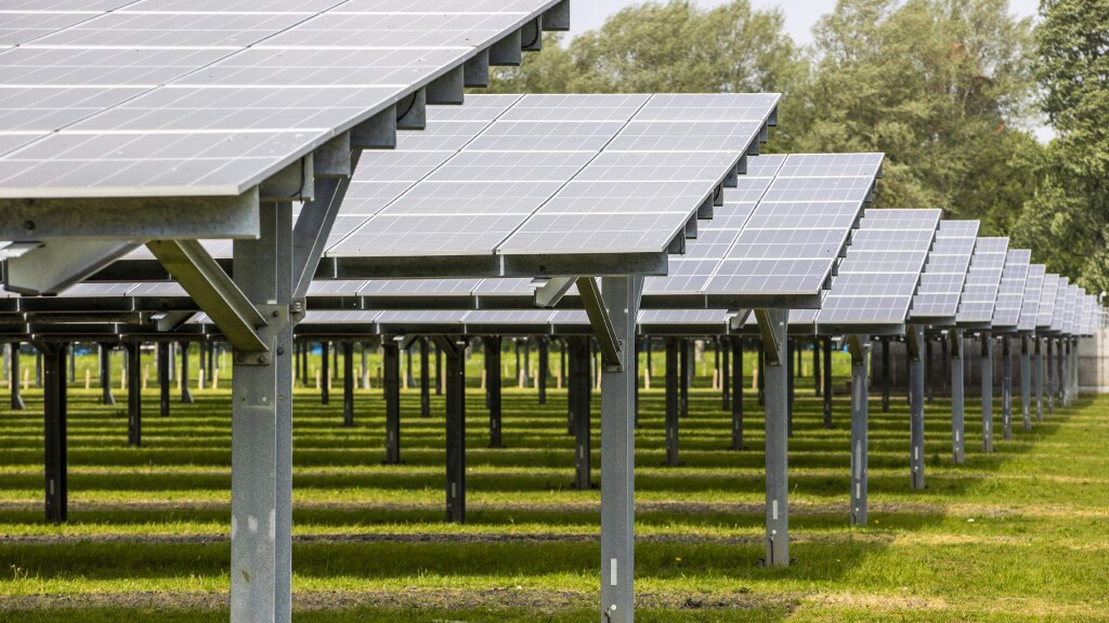 Nieuwe zonneparken in Hem, Abbekerk en Zwaagdijk