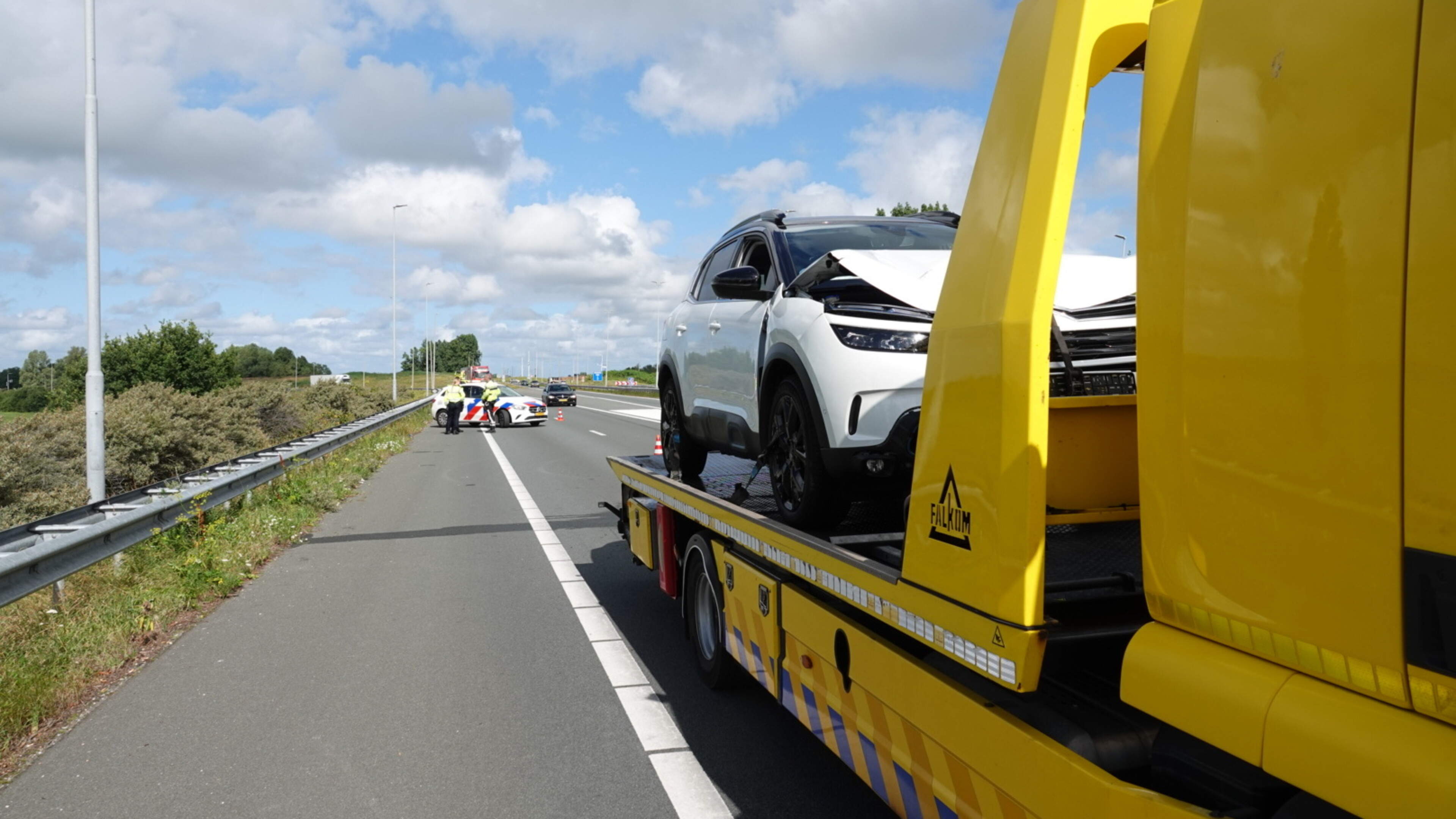 112 nieuws: Schade door kop-staartbotsing op A8 bij Westzaan