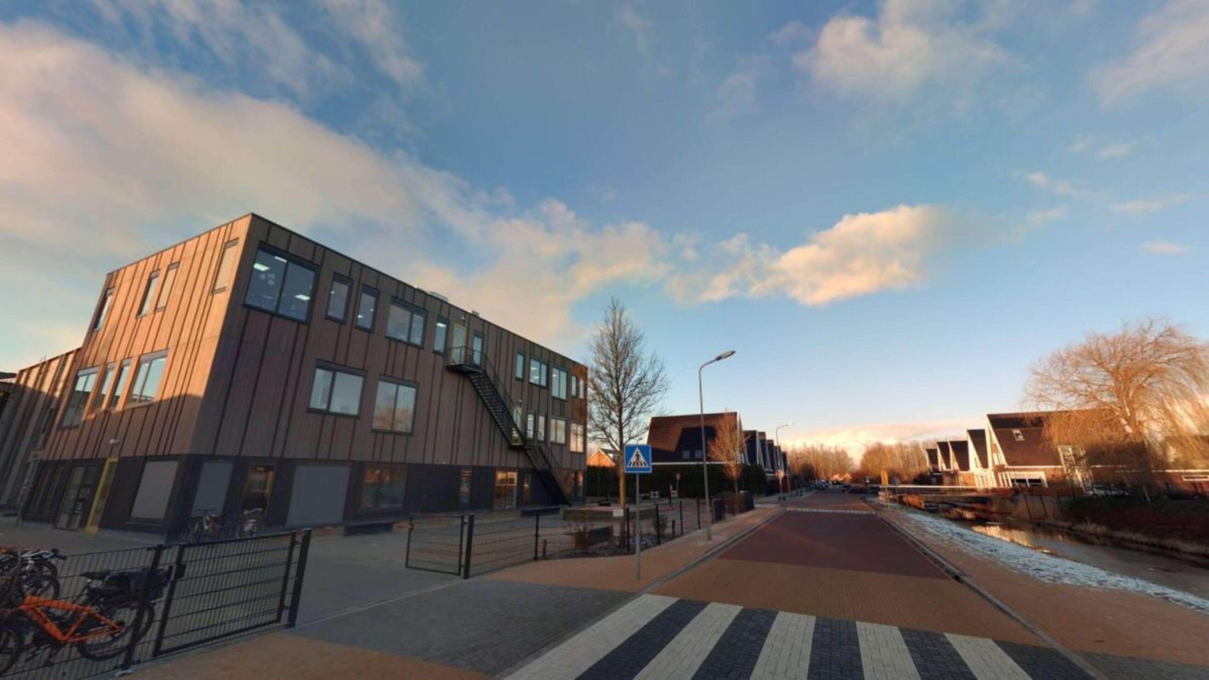 Bezoekers Bloeiende Perelaar in Zuidoostbeemster zorgen voor gevaarlijke situaties: parkeerverbod op