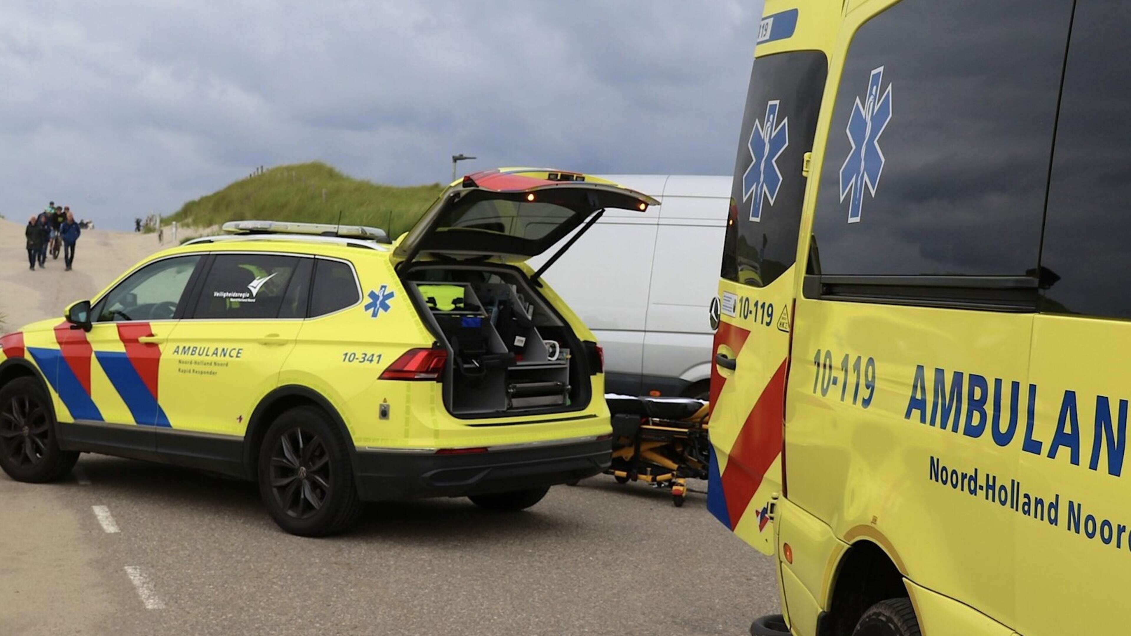 Voetgangster gewond bij botsing met werkbus in Den Hoorn