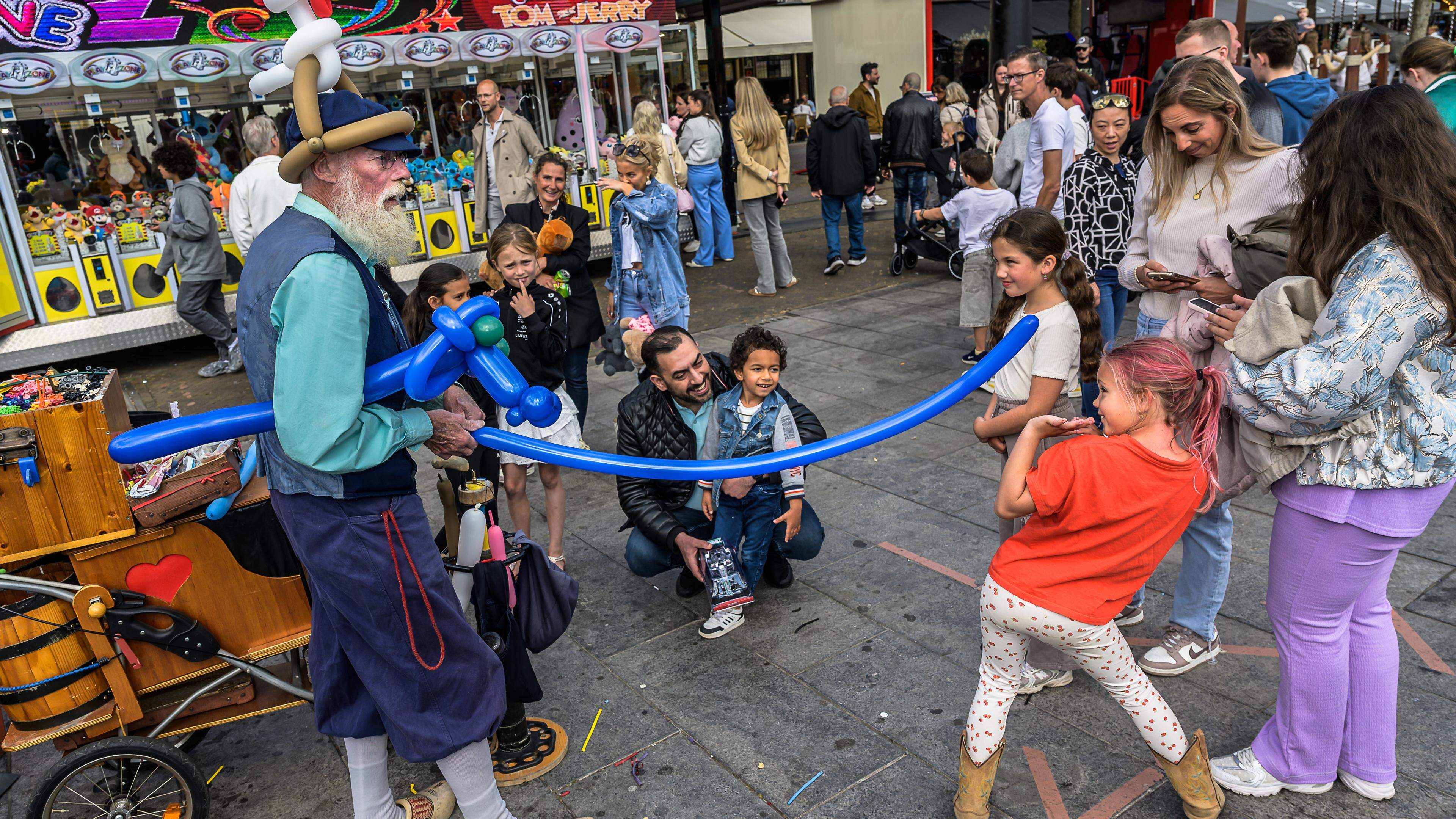 Slotdag Purmerendse voorjaarskermis feestelijk afgesloten, ondanks veiligheidsrisicogebied