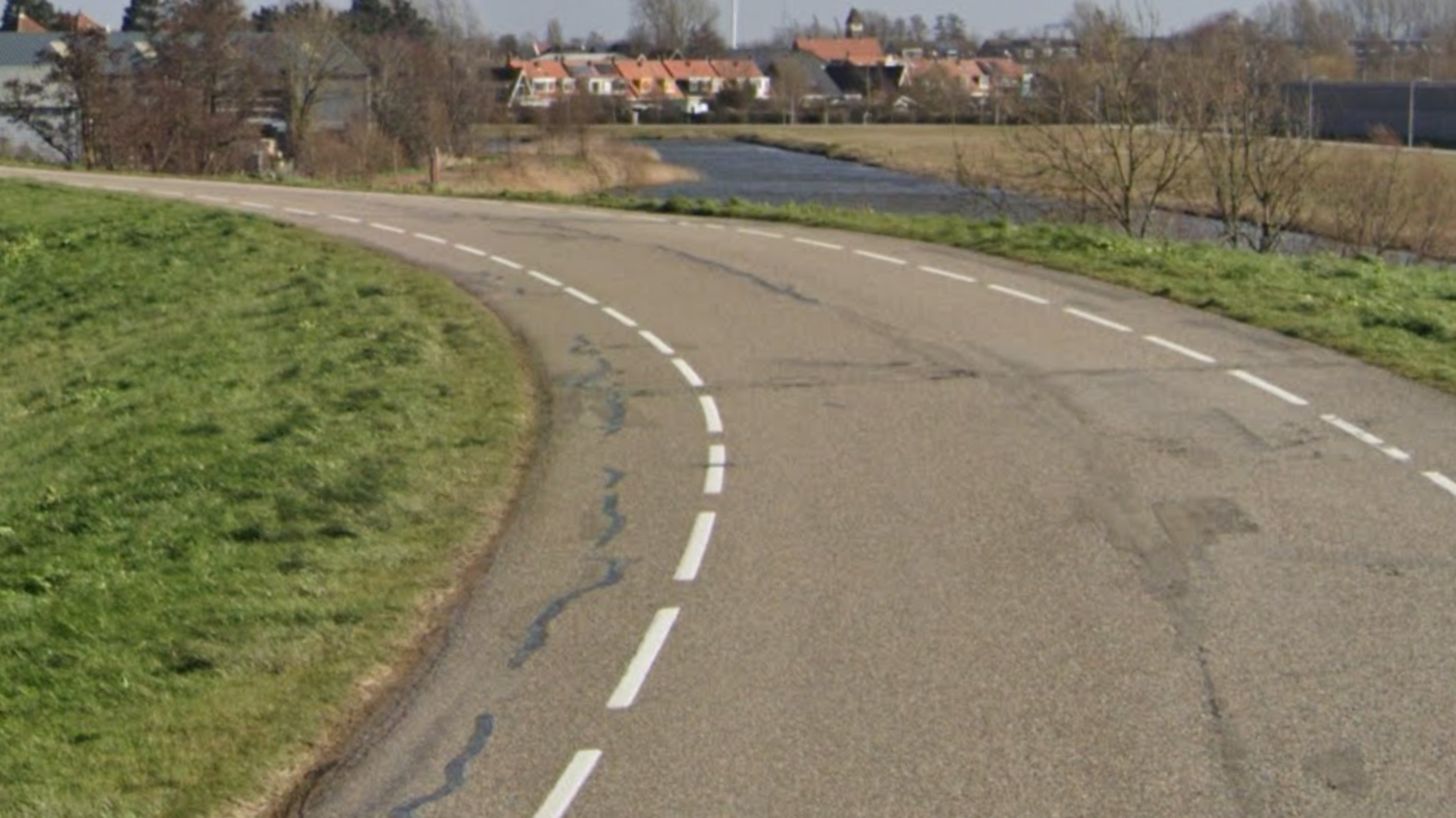 Deel Overtoom in Westzaan volledig afgesloten voor verkeer