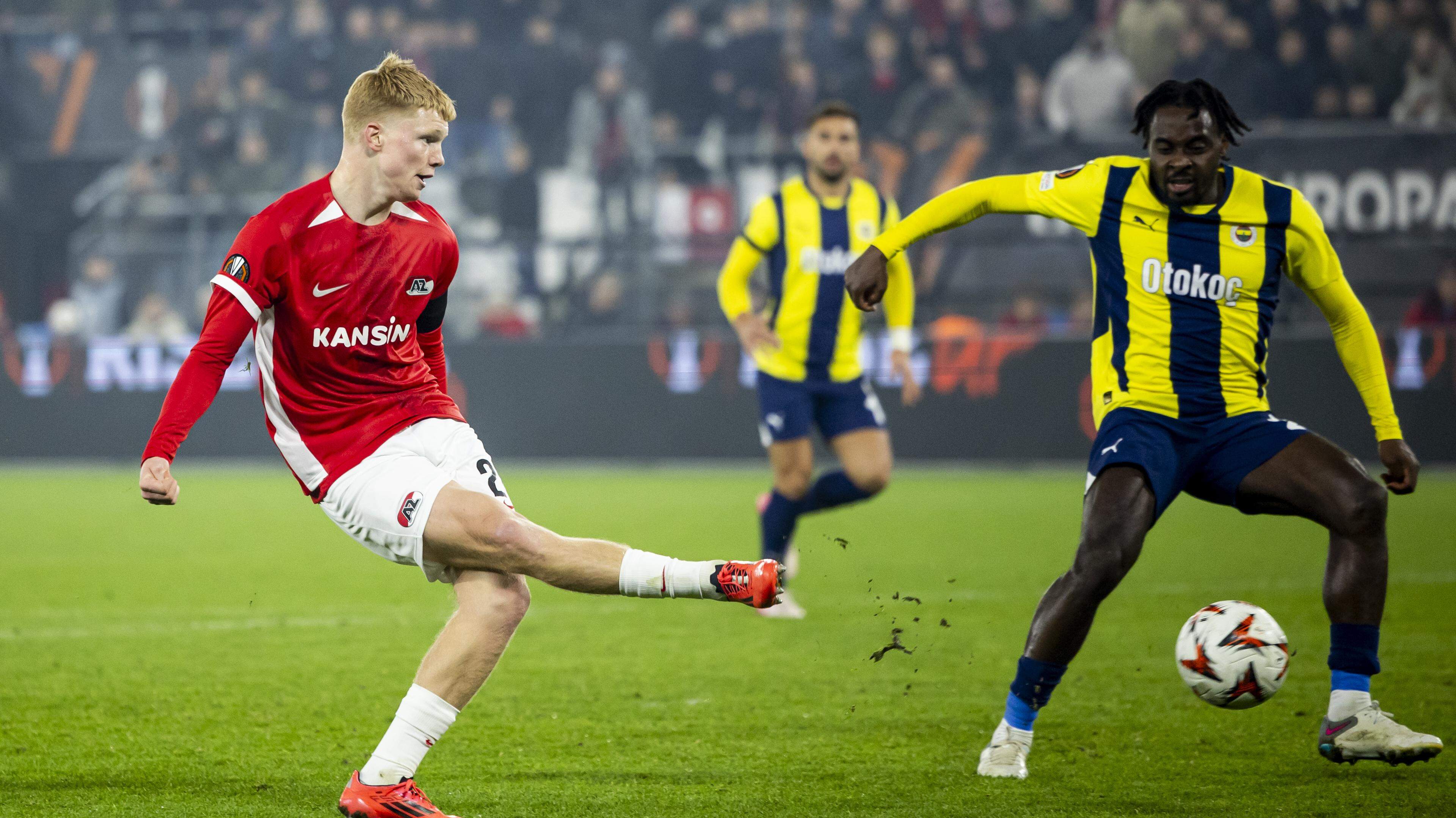 Kees Smit is er beduusd van na AZFenerbahce ‘Ik wist niet dat ik dit